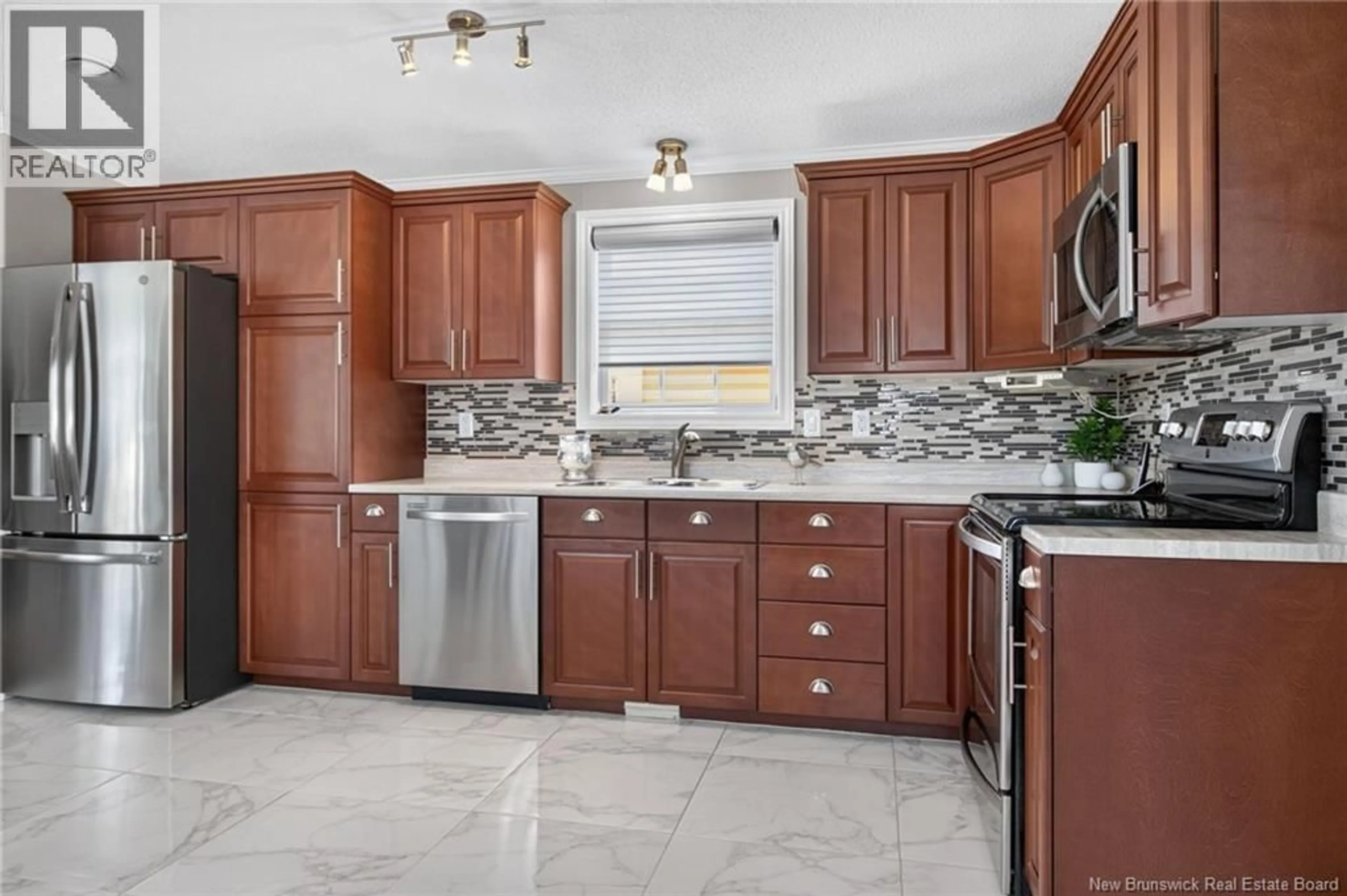 Unknown for 266 BONAVENTURE STREET, Shediac New Brunswick E4P0H1