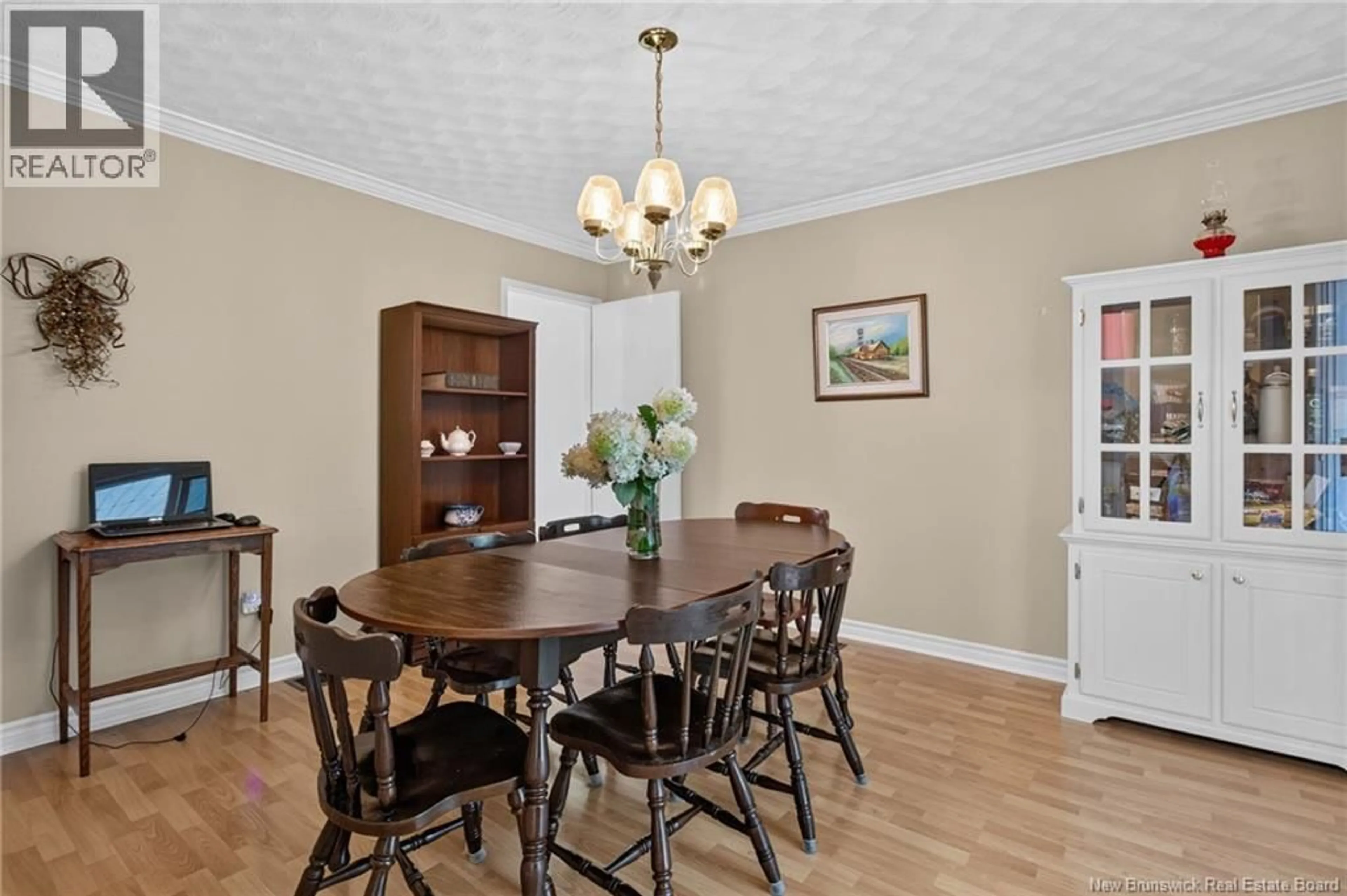 Dining room, wood/laminate floor for 210 BLYTHWOOD AVENUE, Riverview New Brunswick E1B2G8