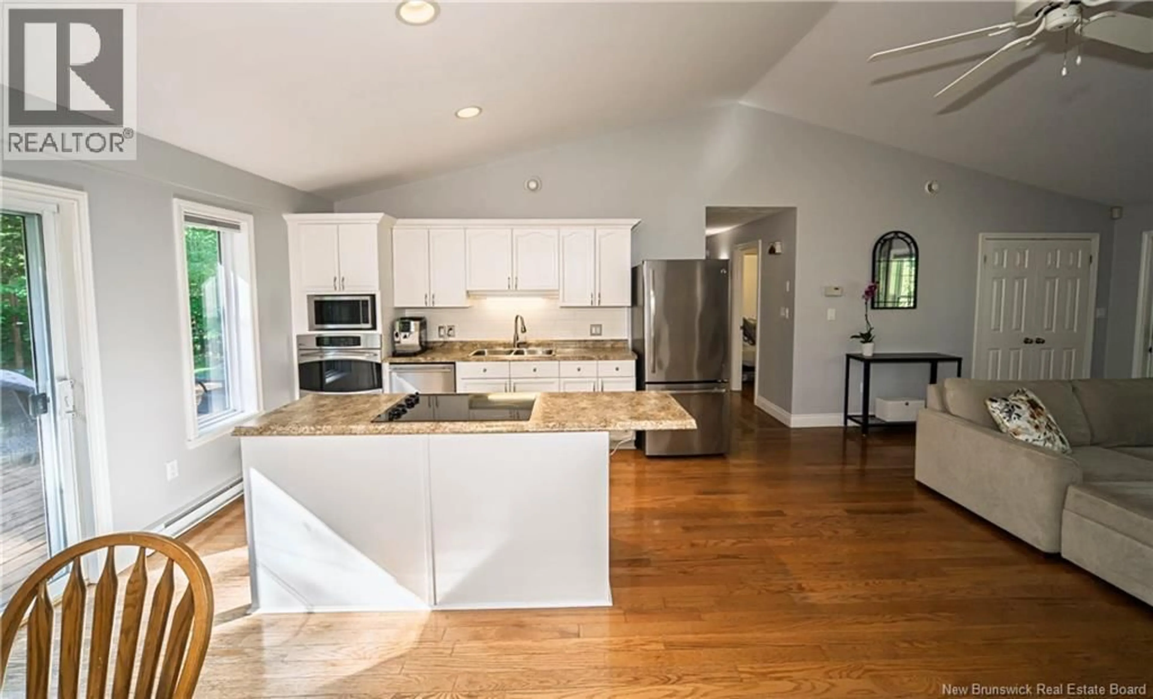 Open concept kitchen, unknown for 122 FAWN CRESCENT, Hanwell New Brunswick E3E1B5