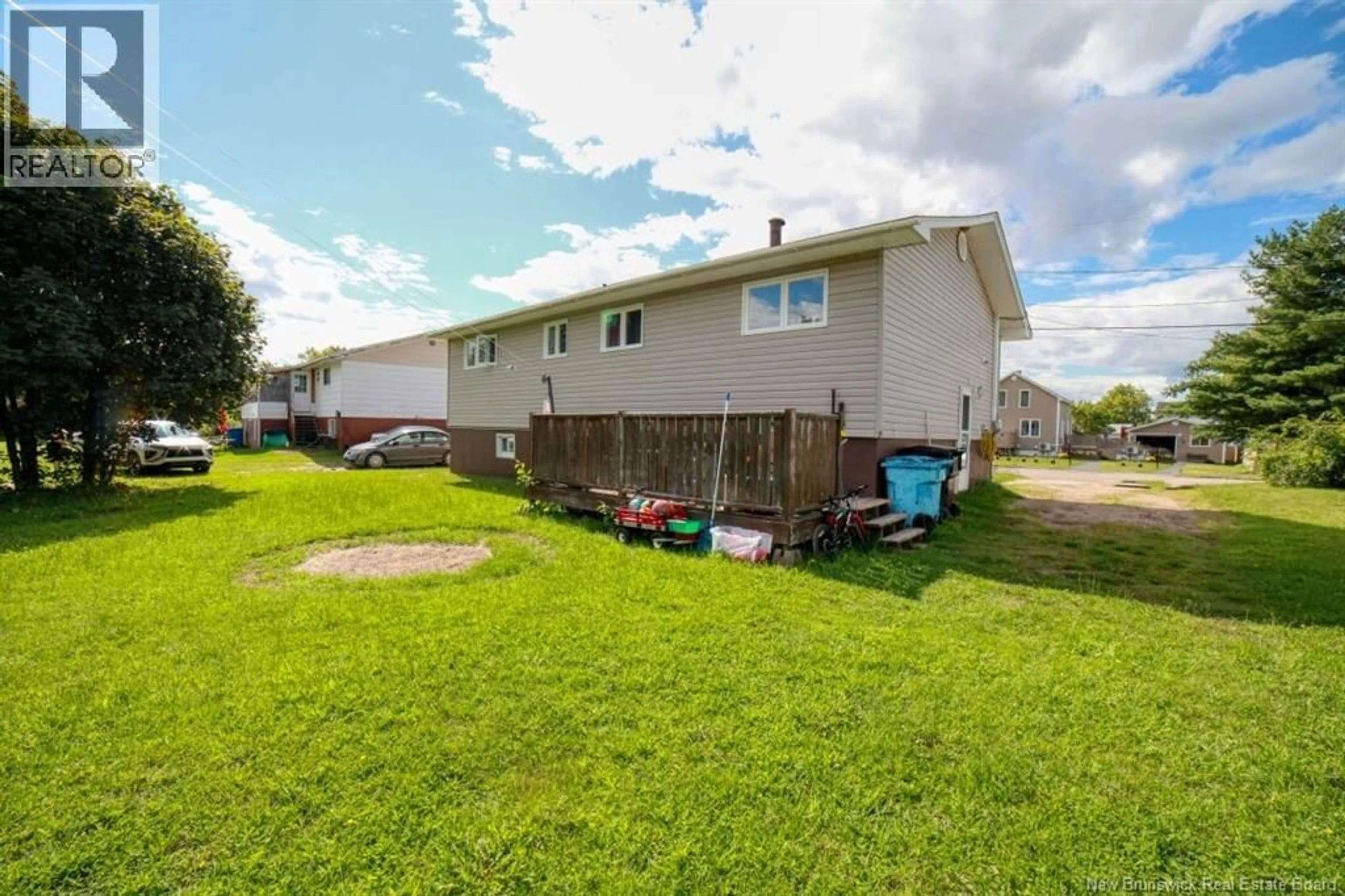 Unknown for 838 HELEN STREET, Bathurst New Brunswick E2A2E7