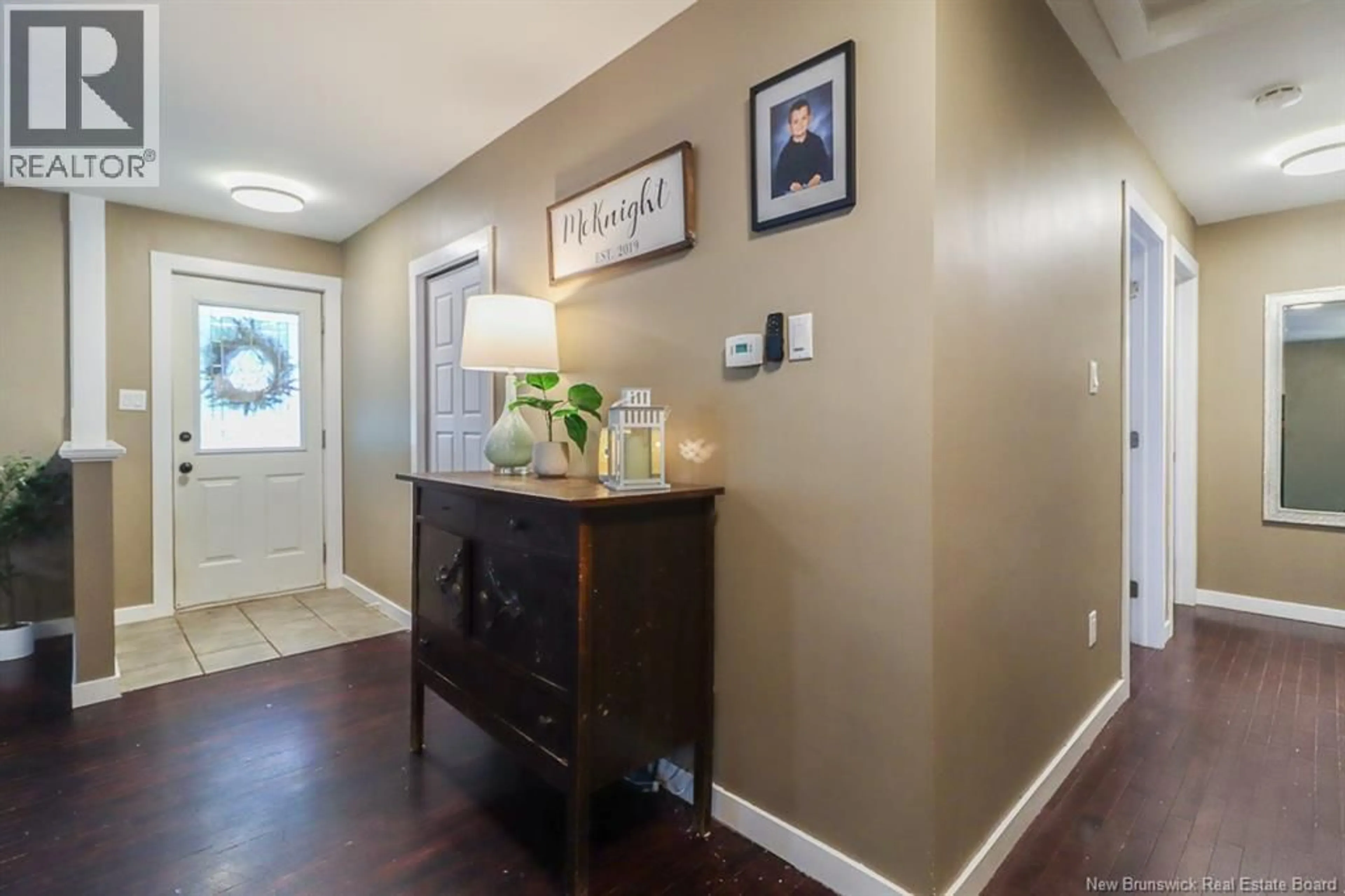 Indoor entryway for 123 COURT STREET, Sussex New Brunswick E4E1M9