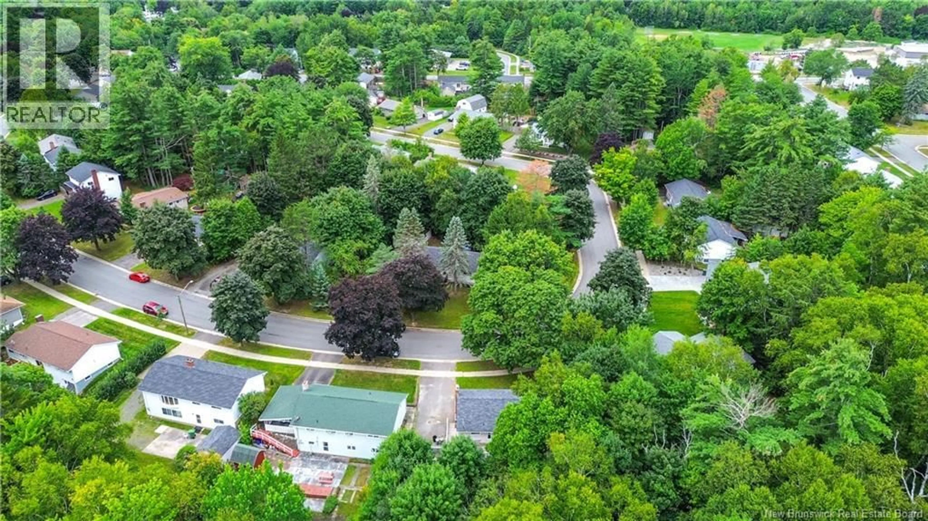 A pic from outside/outdoor area/front of a property/back of a property/a pic from drone, unknown for 132 TOPCLIFFE CRESCENT, Fredericton New Brunswick E3B4P9