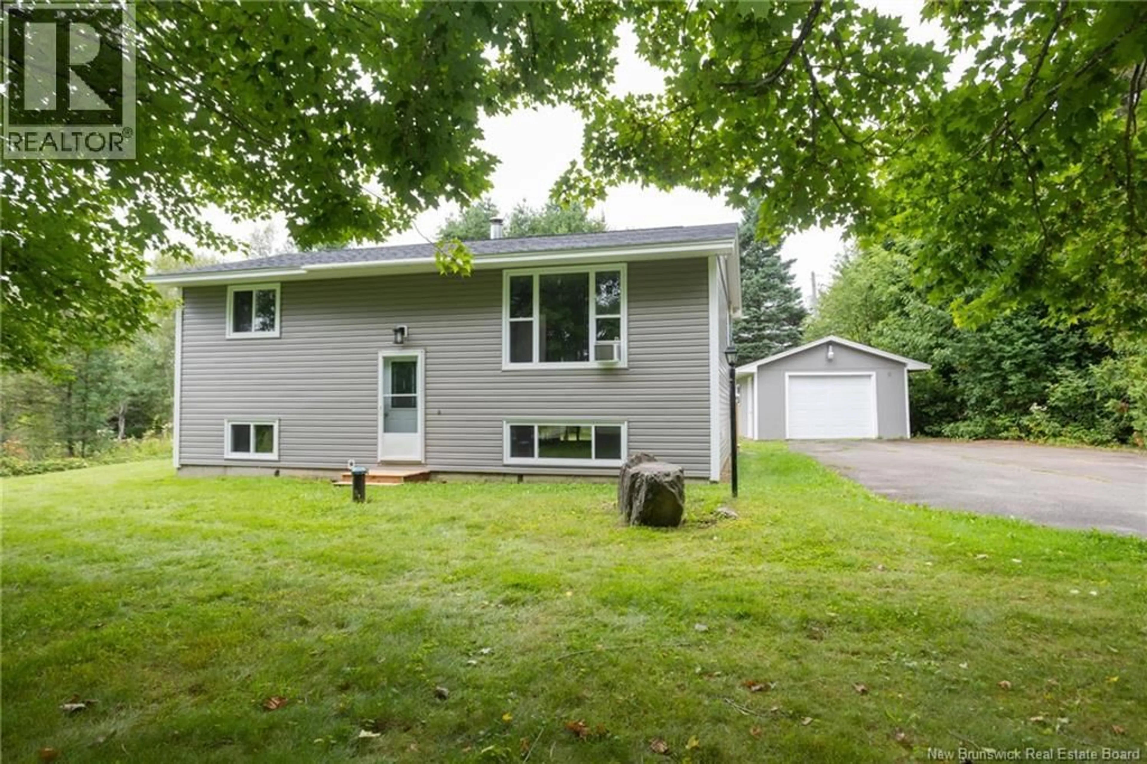 Home with vinyl exterior material, street for 9 LUDFORD LANE, Mazerolle Settlement New Brunswick E3E1Z4