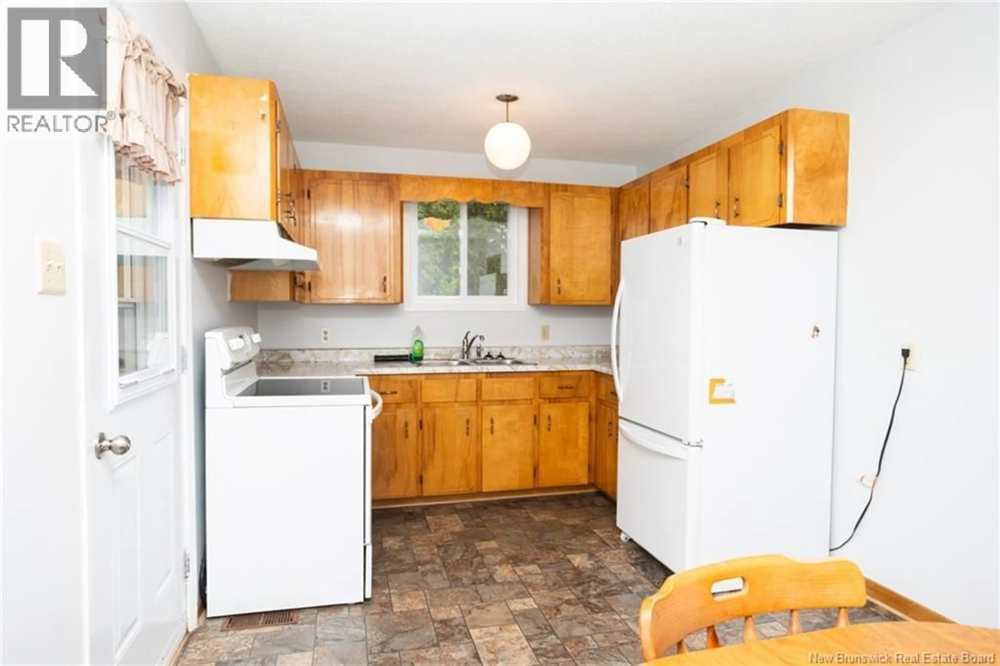 Standard kitchen, unknown for 9 LUDFORD LANE, Mazerolle Settlement New Brunswick E3E1Z4