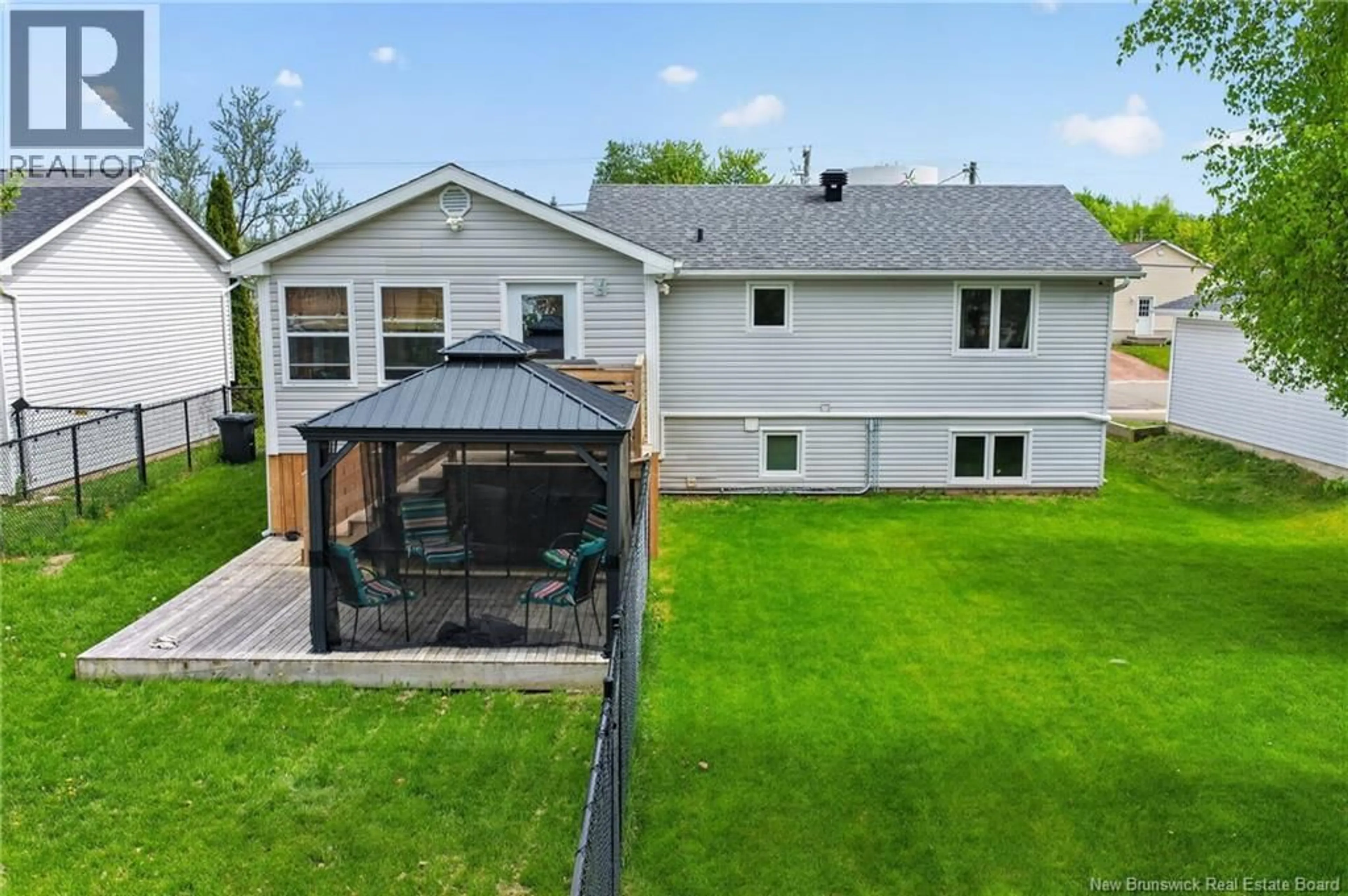 A pic from outside/outdoor area/front of a property/back of a property/a pic from drone, unknown for 287 MAPLEHURST DRIVE, Moncton New Brunswick E1G4T8