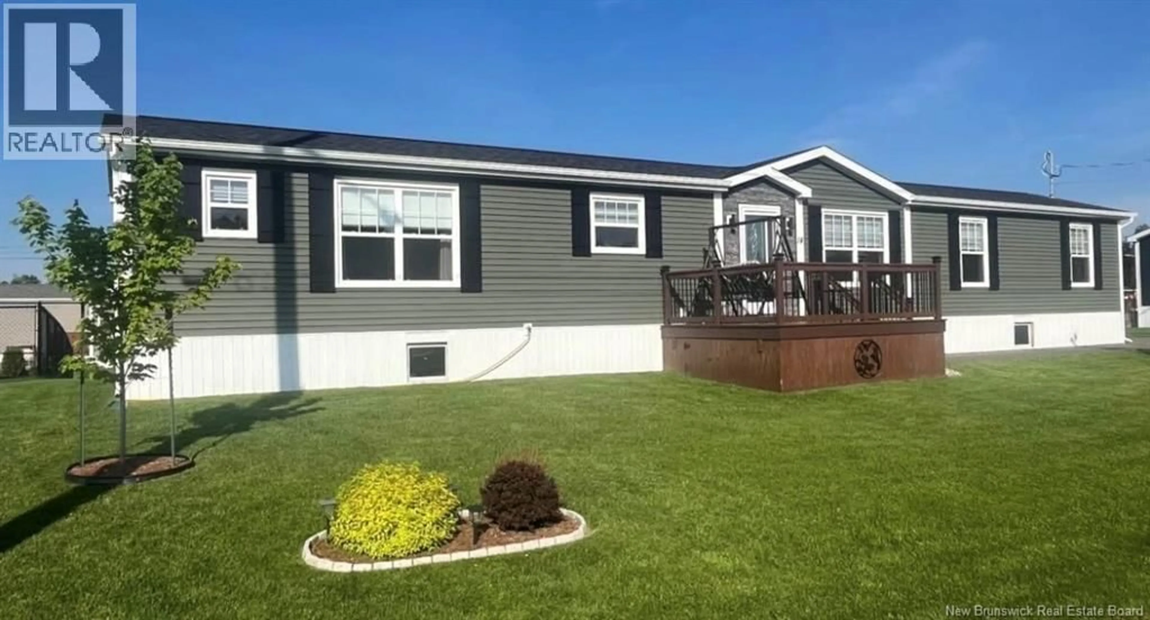 Home with vinyl exterior material, unknown for 14 DE MONTS STREET, Shediac New Brunswick E4P0V5
