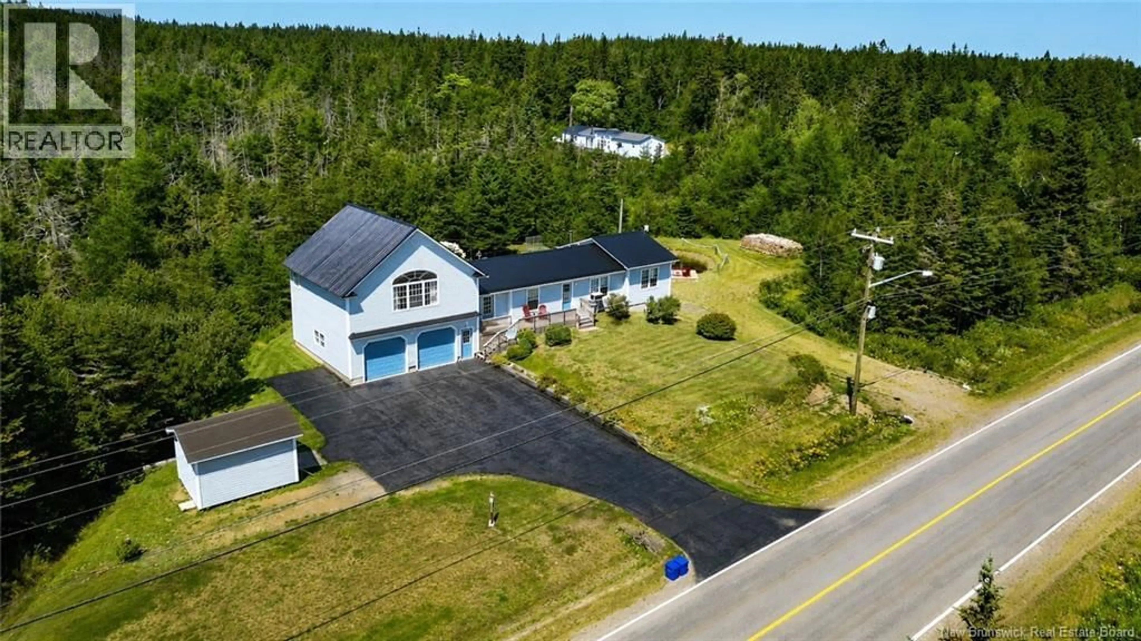 A pic from outside/outdoor area/front of a property/back of a property/a pic from drone, building for 1432 ROUTE 776, Grand Manan New Brunswick E5G1H6