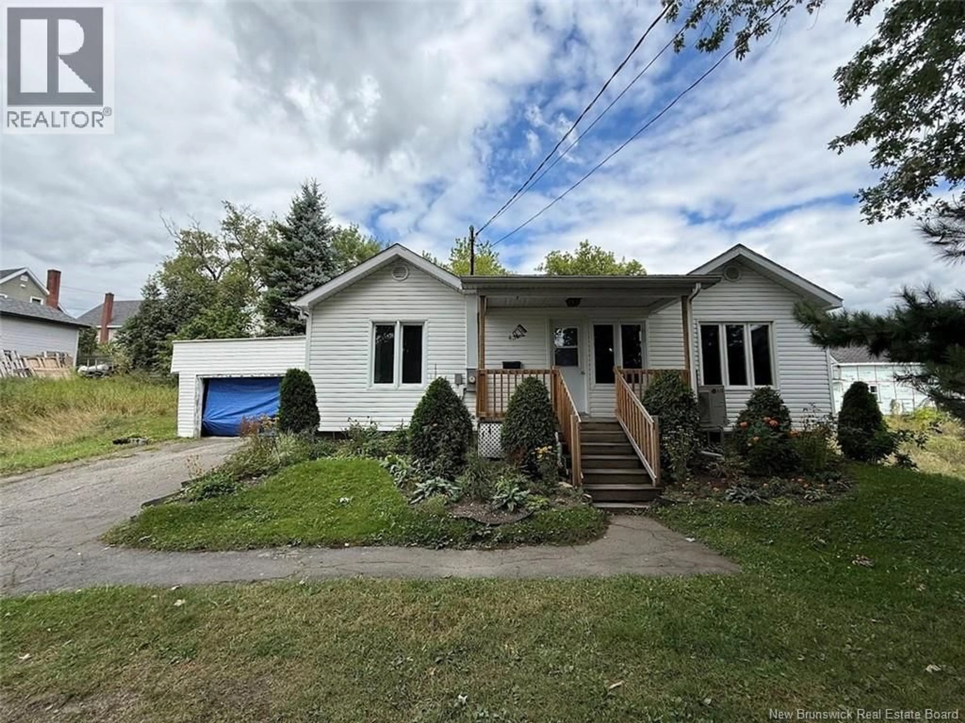 A pic from outside/outdoor area/front of a property/back of a property/a pic from drone, unknown for 43 QUEEN STREET, Edmundston New Brunswick E3V1A3