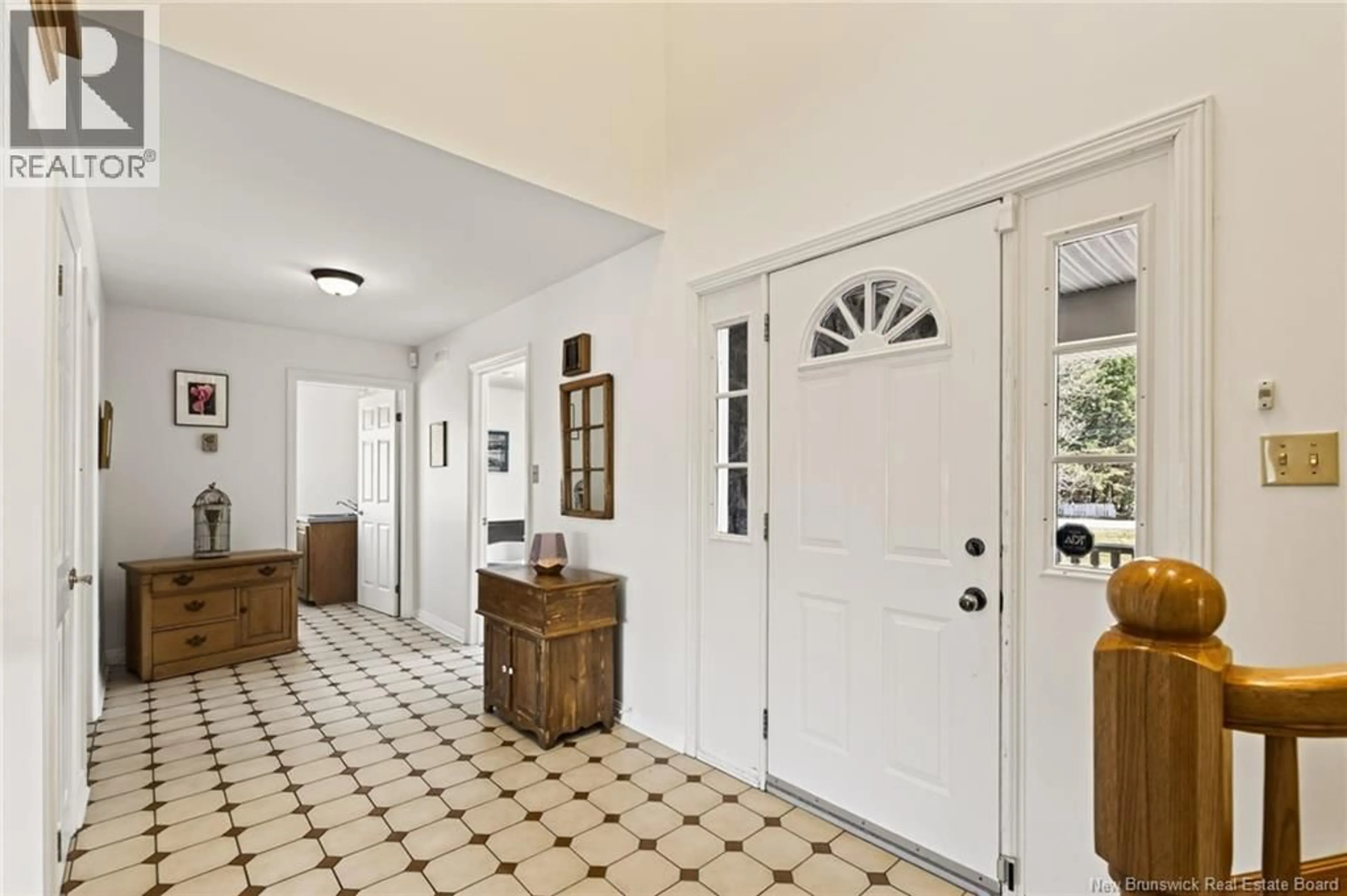 Indoor entryway for 45 LES ARPENTS-VERTS ROAD, Grand-Barachois New Brunswick E4P7S4