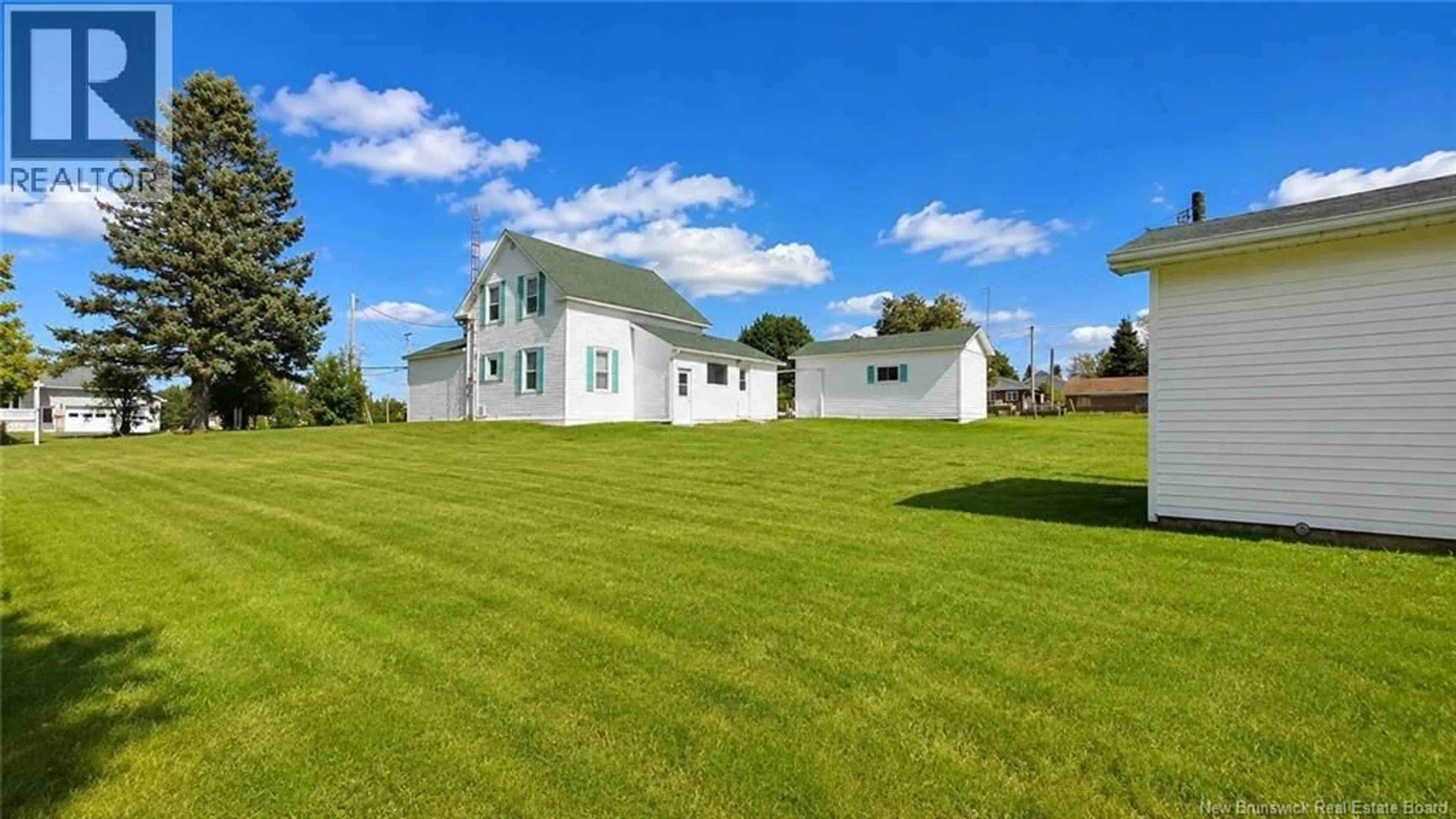 A pic from outside/outdoor area/front of a property/back of a property/a pic from drone, building for 1946 CH SAULNIER OUEST, Saint-Irenée New Brunswick E1X2B2