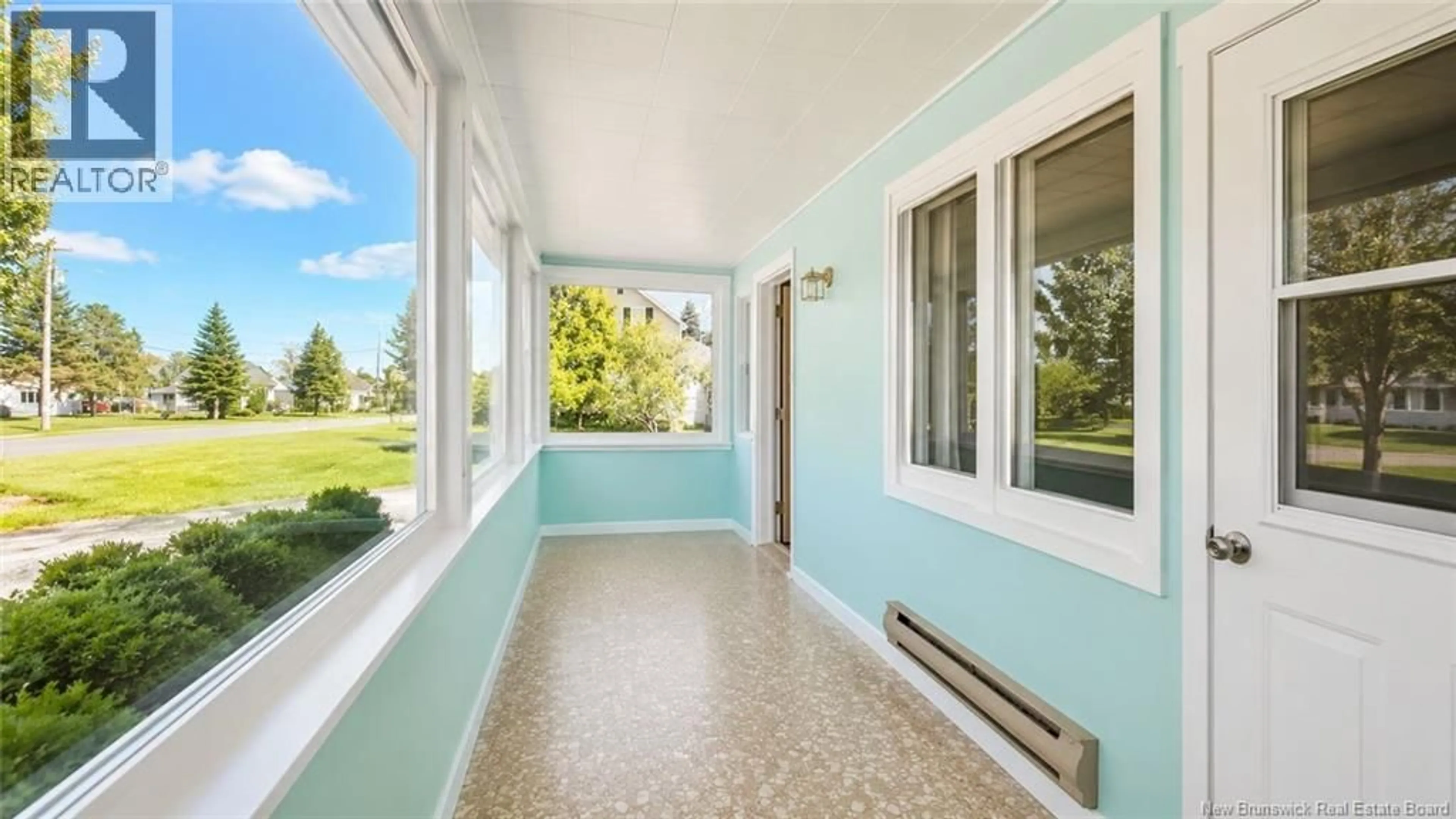 Indoor entryway for 1946 CH SAULNIER OUEST, Saint-Irenée New Brunswick E1X2B2