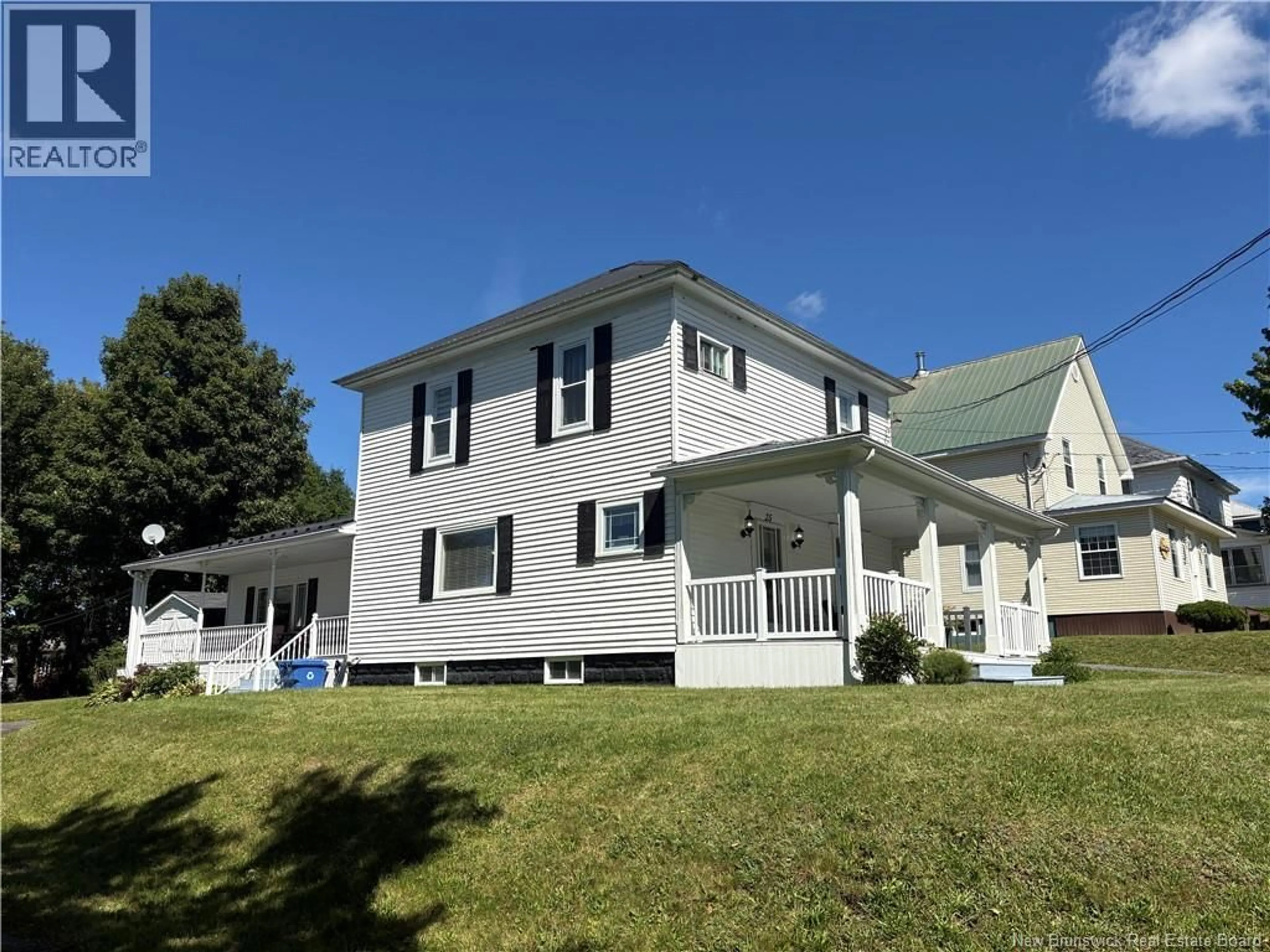 Home with vinyl exterior material, unknown for 25 HILLCREST AVENUE, Hartland New Brunswick E7P1M7