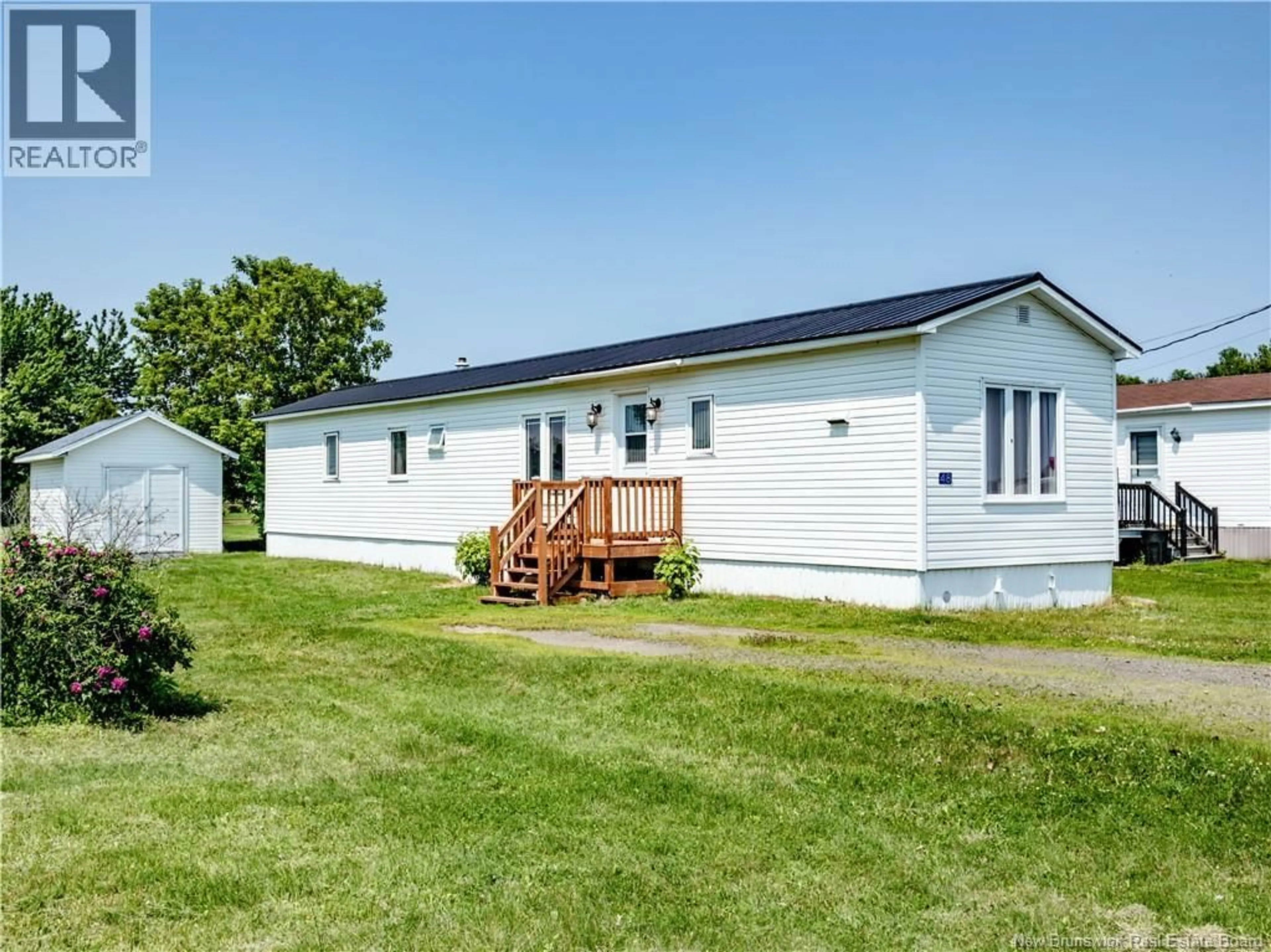 Home with vinyl exterior material, unknown for 48 RUE DES COPAINS, Richibucto New Brunswick E4W3X7