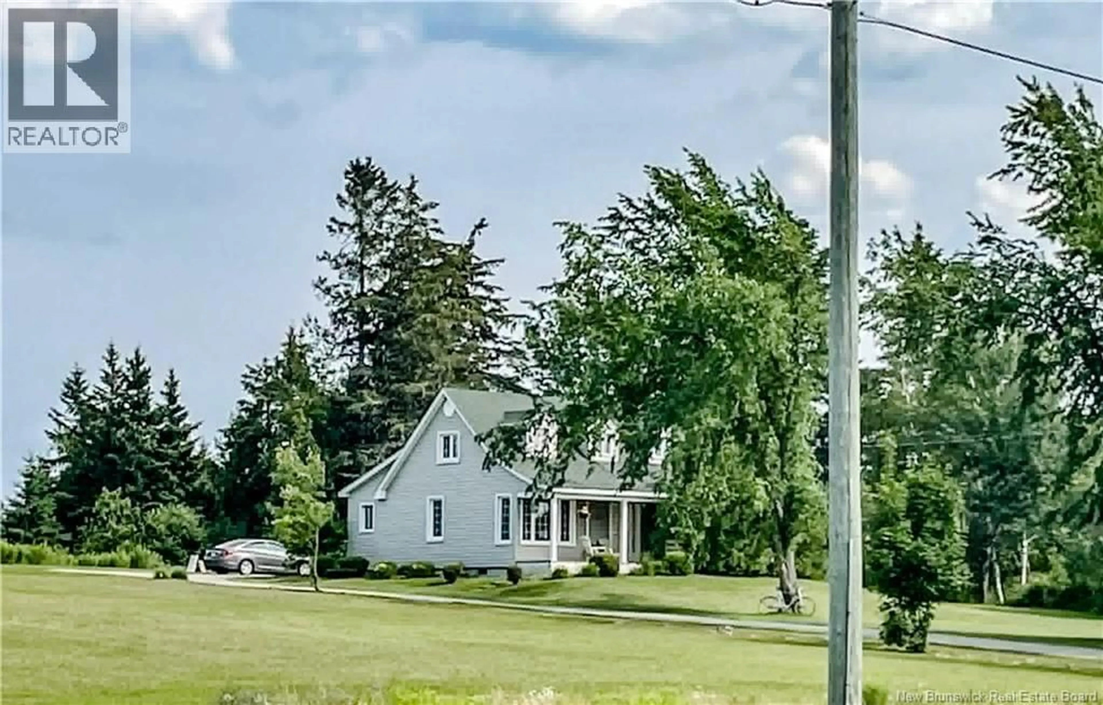 A pic from outside/outdoor area/front of a property/back of a property/a pic from drone, street for 429 SAINT-ATHANASE, Rogersville New Brunswick E4Y2V7