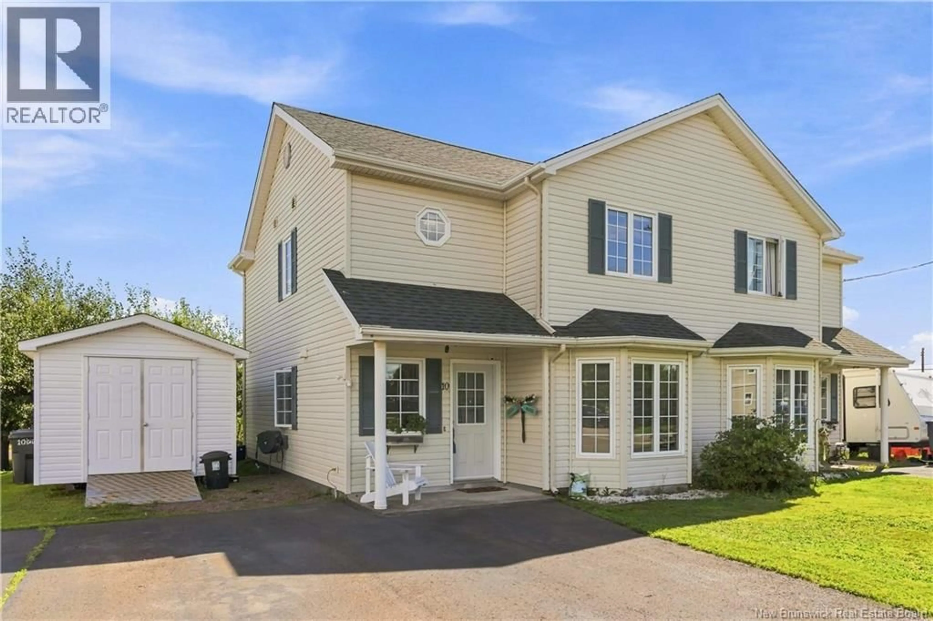 Home with vinyl exterior material, street for 10 INGLIS STREET, Shediac New Brunswick E4P8T1