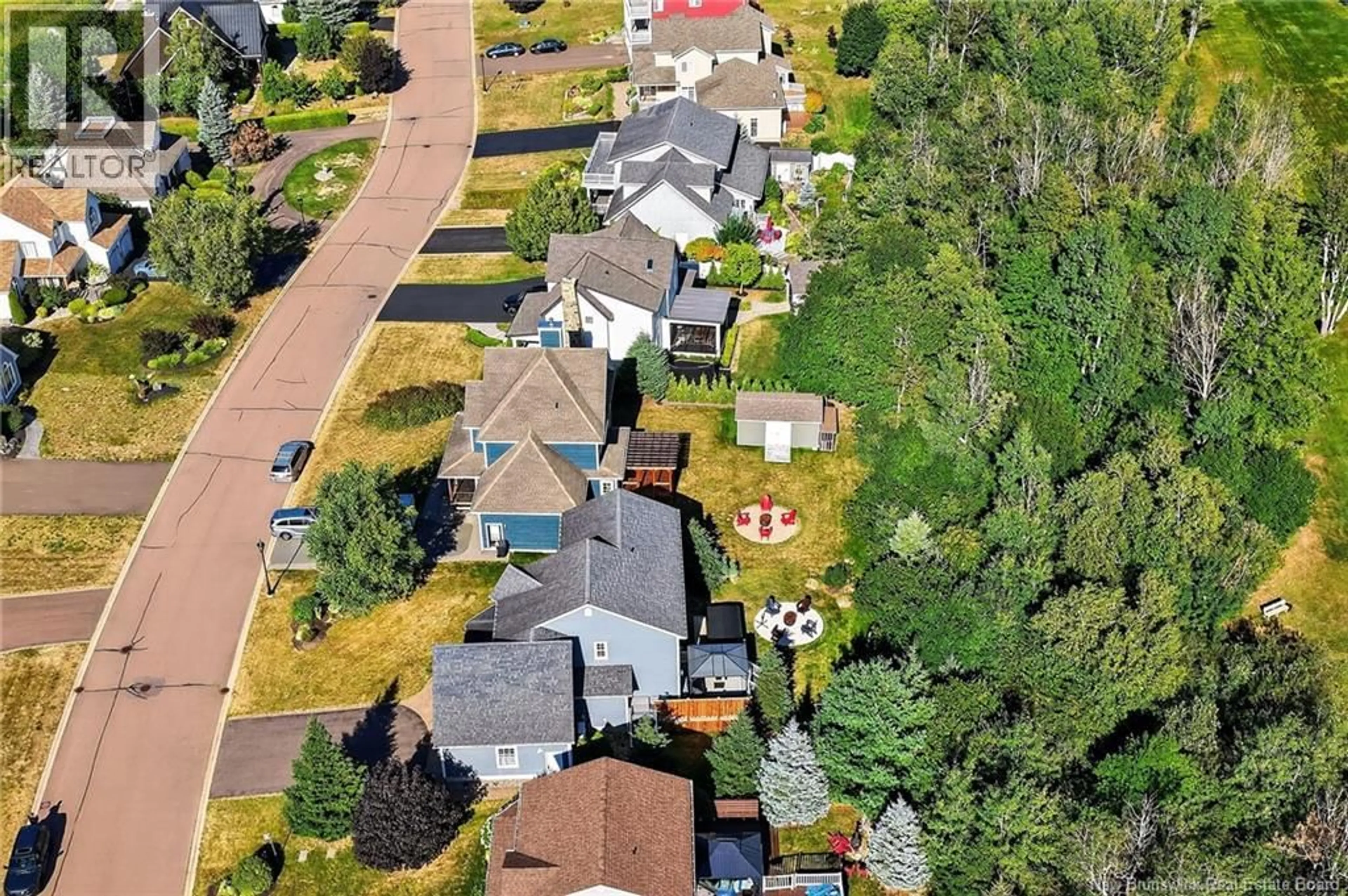 A pic from outside/outdoor area/front of a property/back of a property/a pic from drone, street for 499 WAYNE STREET, Shediac New Brunswick E4P2W8