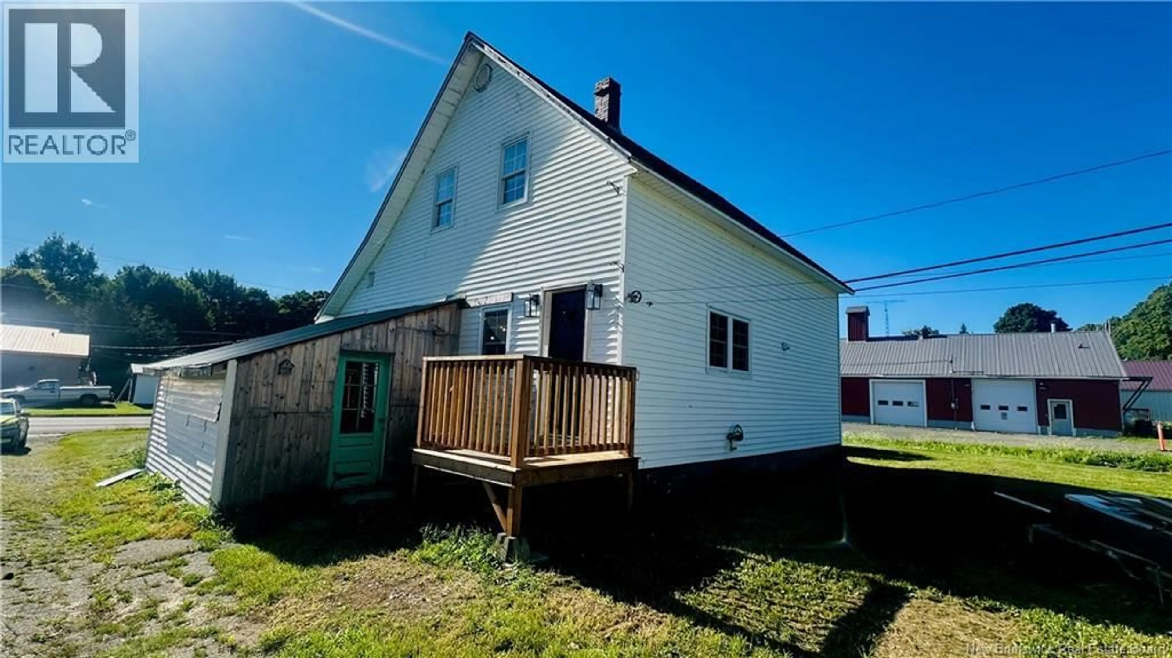A pic from outside/outdoor area/front of a property/back of a property/a pic from drone, building for 166 MAIN STREET, Canterbury New Brunswick E6H1M4