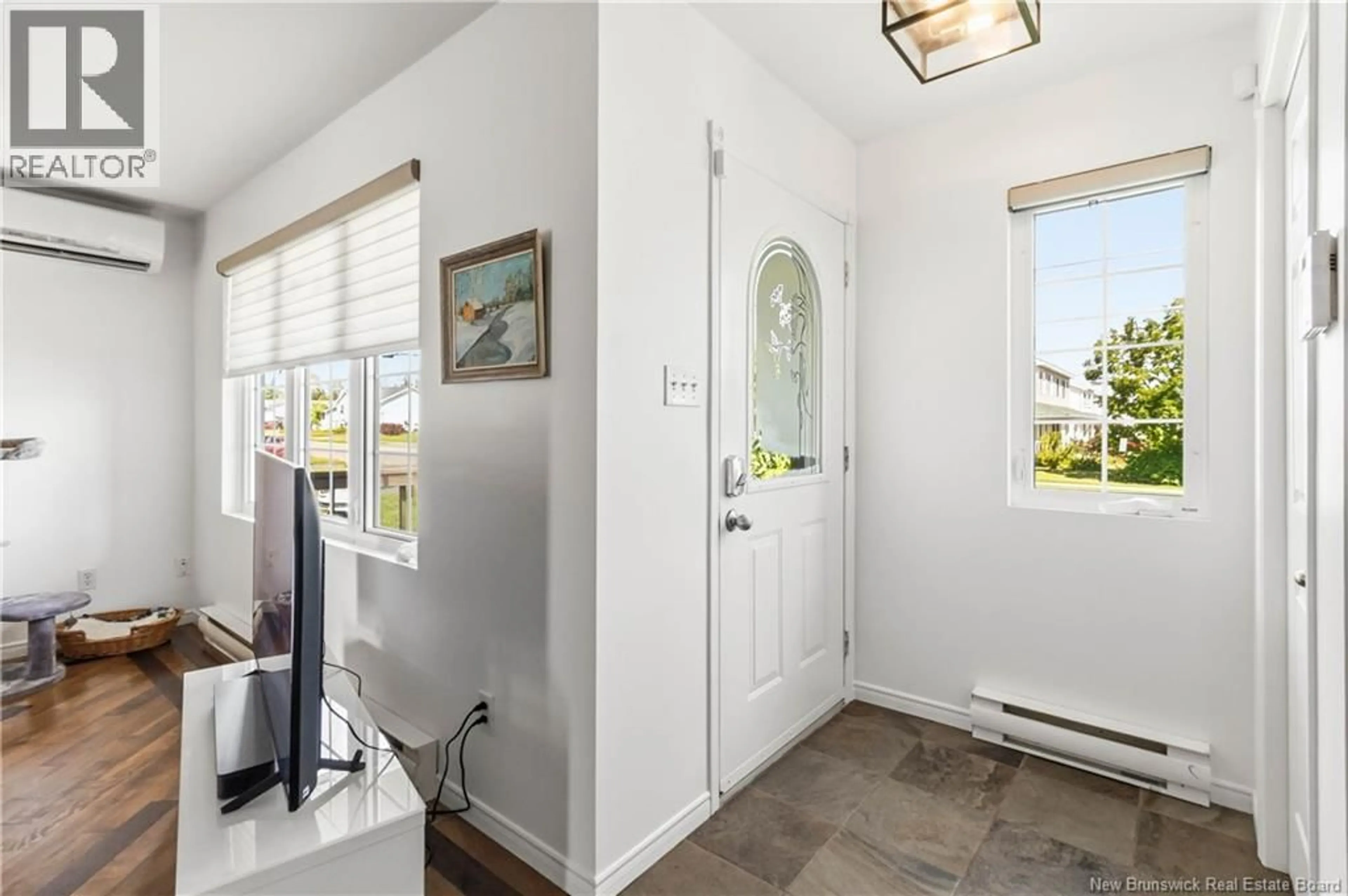 Indoor entryway for 276 GLENCAIRN DRIVE, Moncton New Brunswick E1G3W1