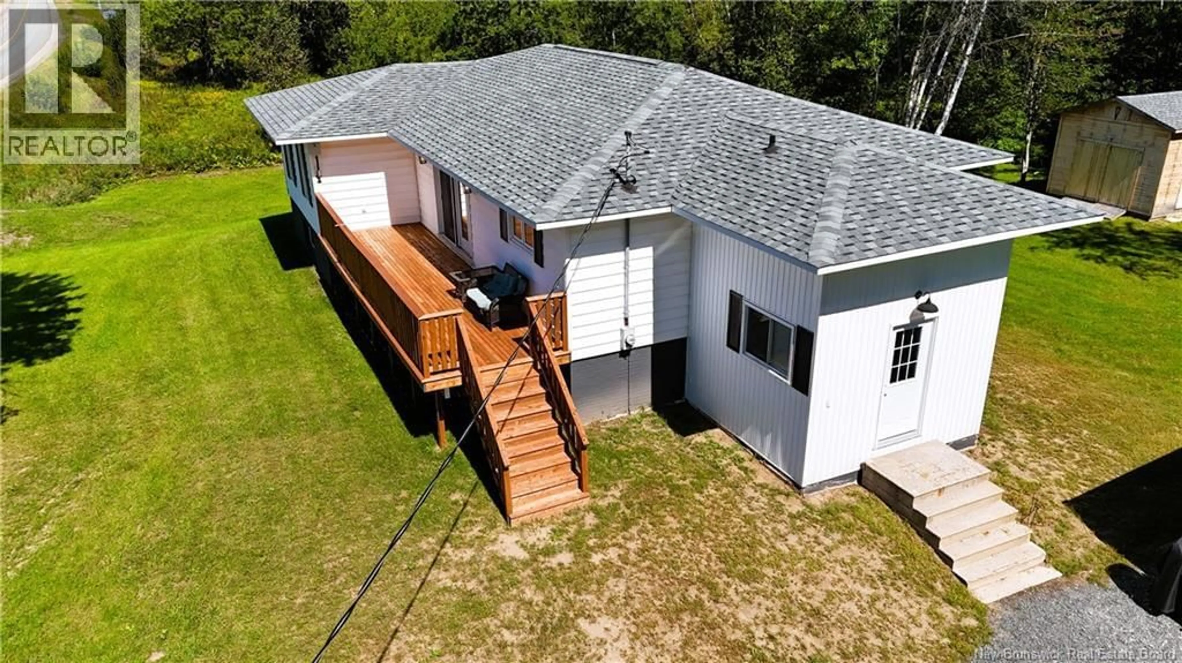 A pic from outside/outdoor area/front of a property/back of a property/a pic from drone, building for 338 104 ROUTE ROUTE, Burtts Corner New Brunswick E6L2A8