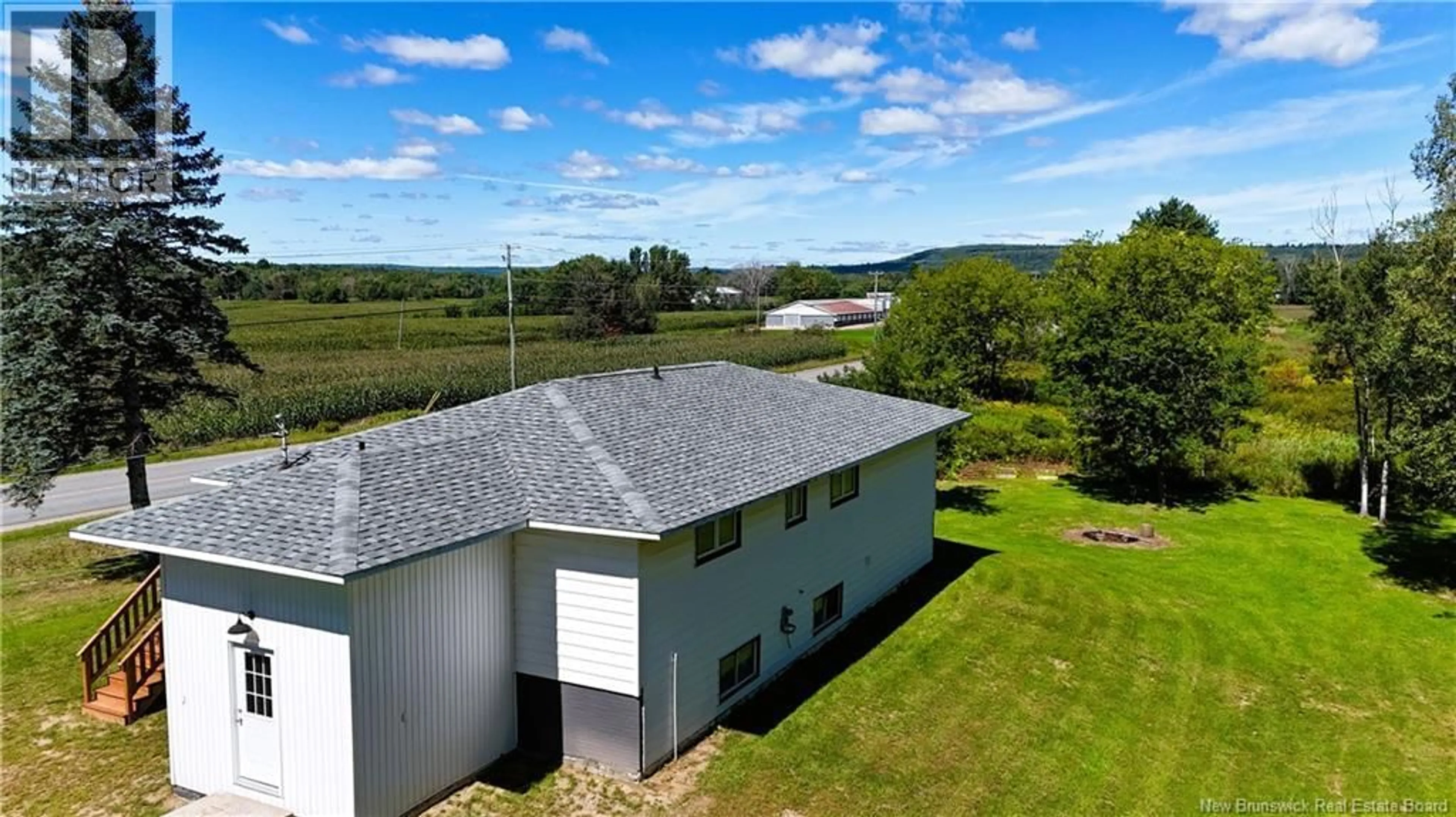 A pic from outside/outdoor area/front of a property/back of a property/a pic from drone, building for 338 104 ROUTE ROUTE, Burtts Corner New Brunswick E6L2A8