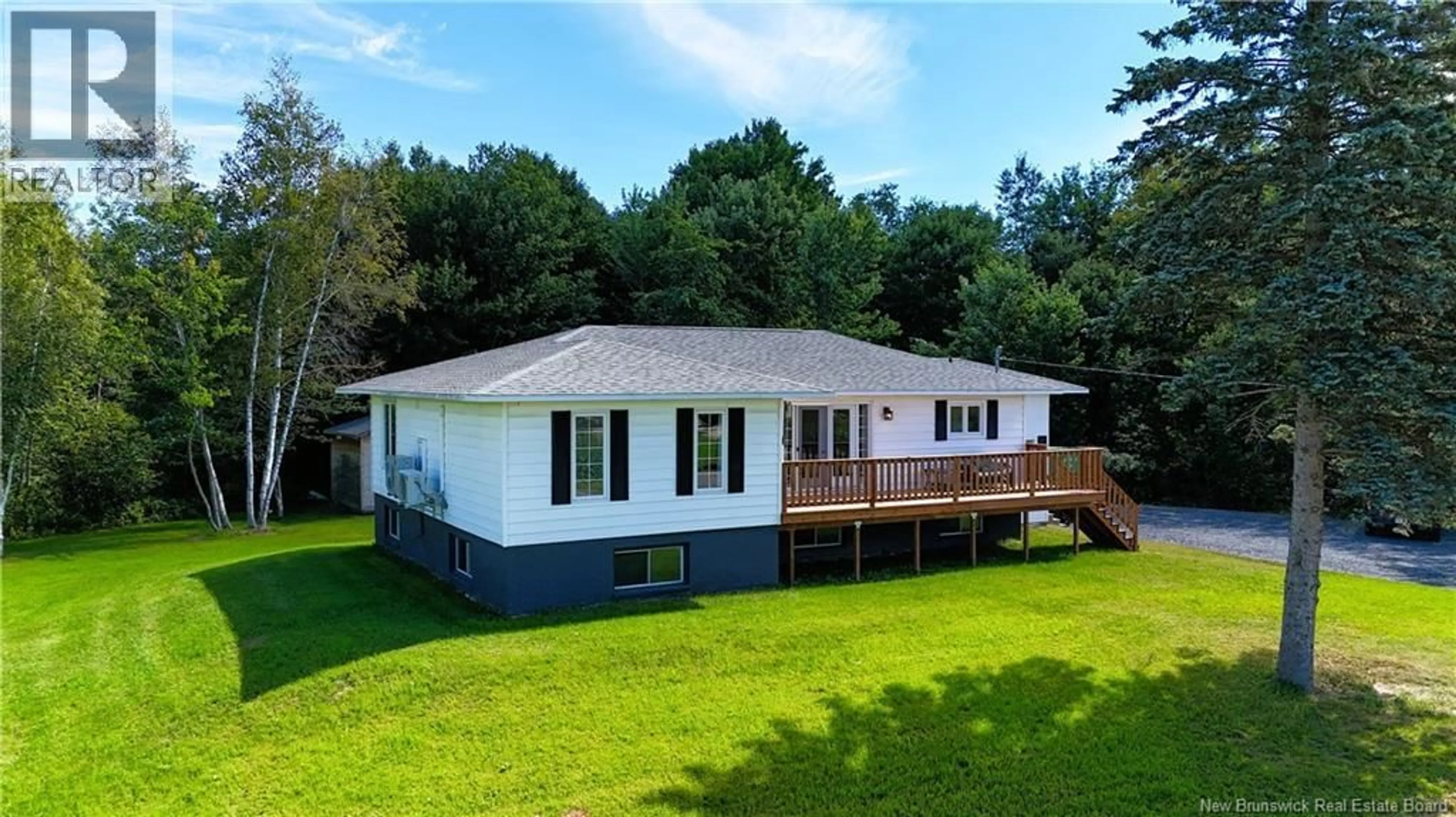 A pic from outside/outdoor area/front of a property/back of a property/a pic from drone, water/lake/river/ocean view for 338 104 ROUTE ROUTE, Burtts Corner New Brunswick E6L2A8