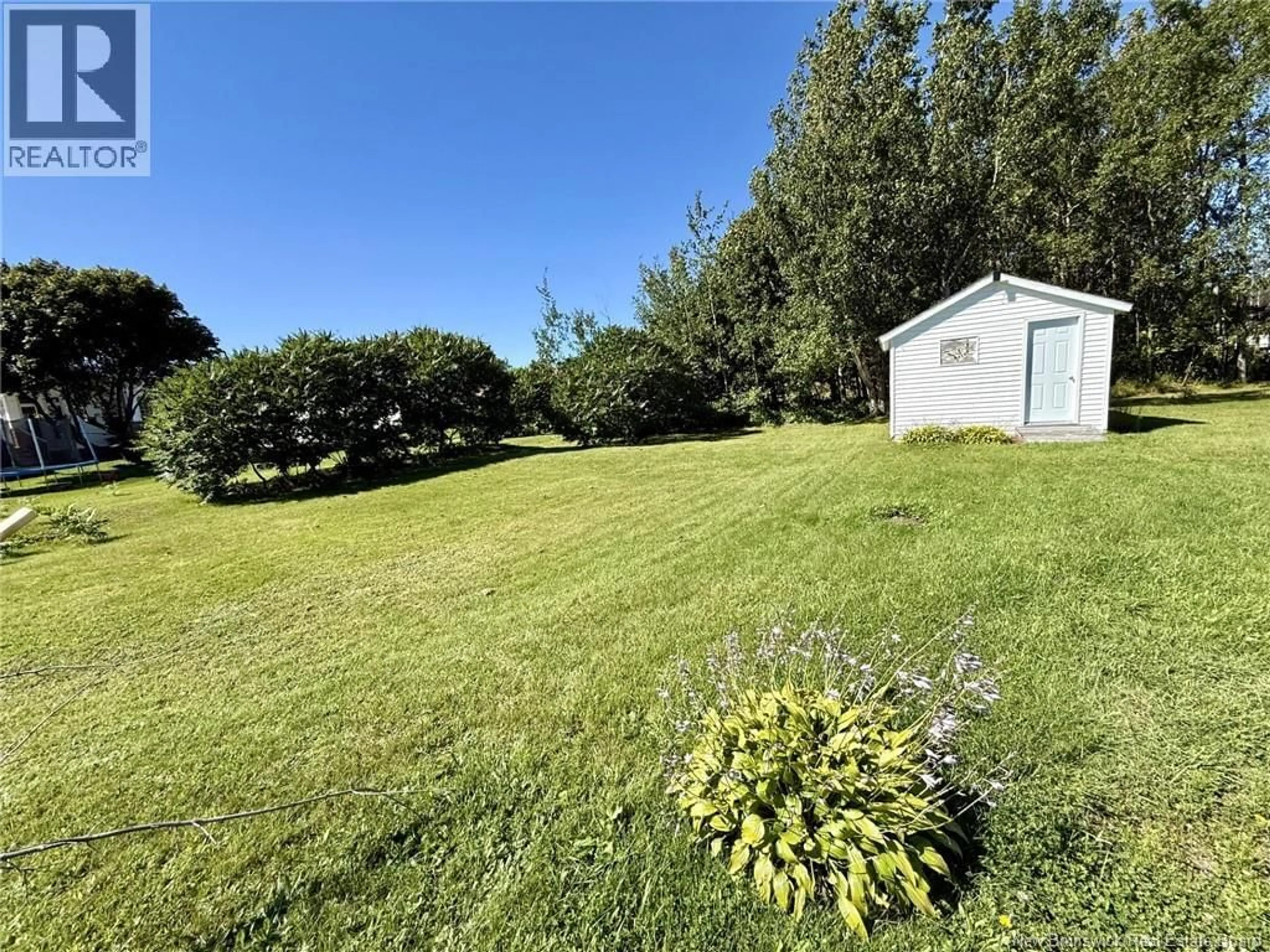 Shed for 64 RUE DU PÊCHEUR NORD, Lamèque New Brunswick E8T1J5