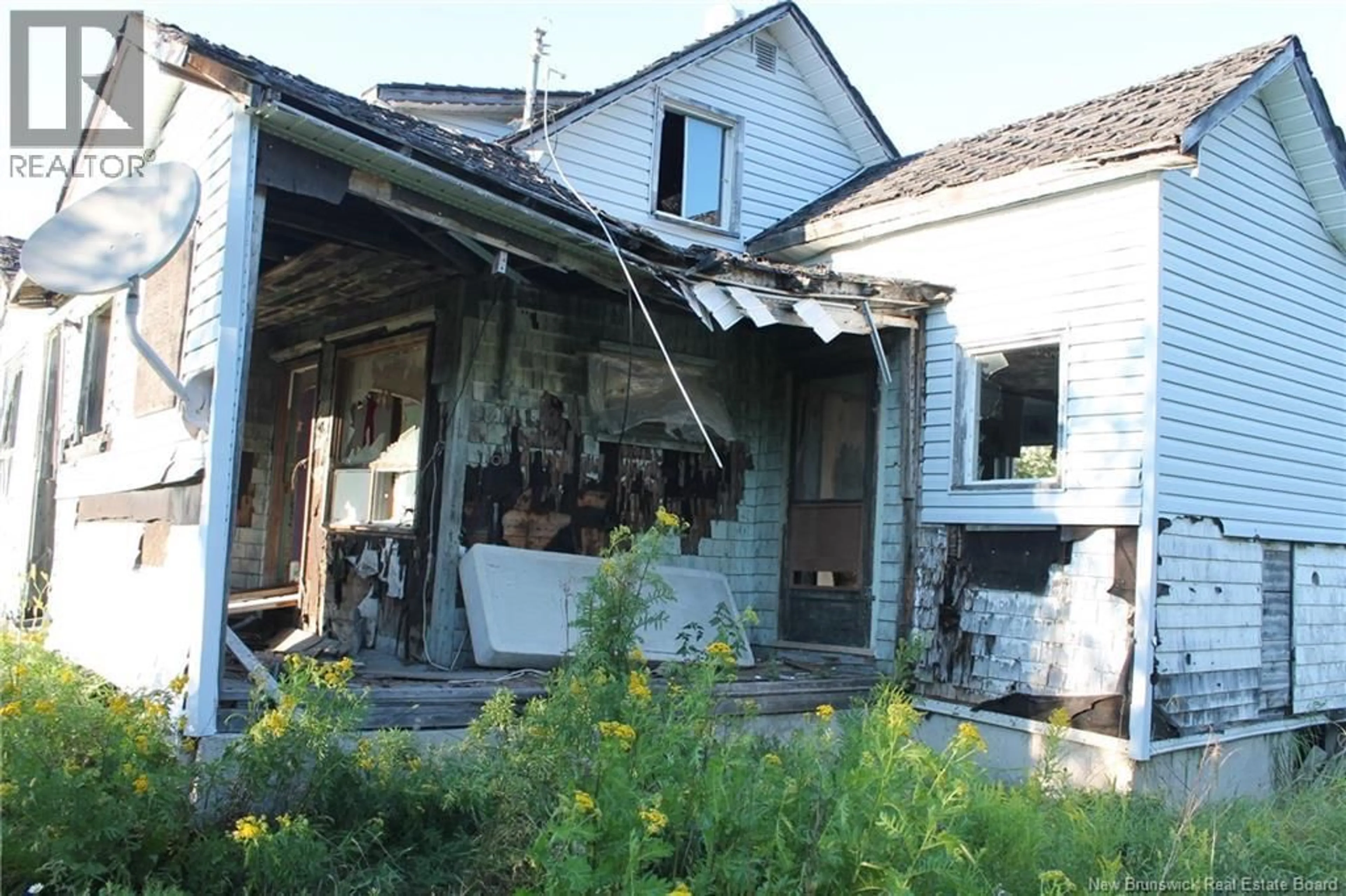 Patio, building for 1582 BEAVERBROOK ROAD, Beaver Brook Station New Brunswick E1V4S1