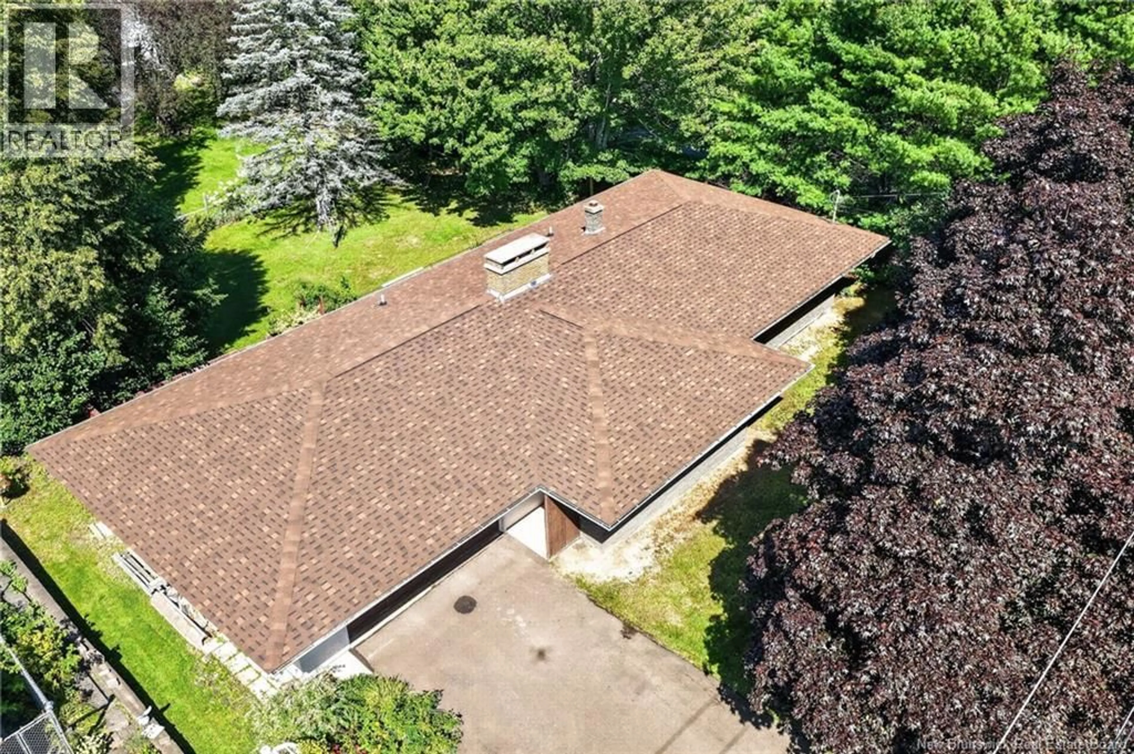A pic from outside/outdoor area/front of a property/back of a property/a pic from drone, street for 547 BRADFORD WEST ROAD, Riverview New Brunswick E1B2M8