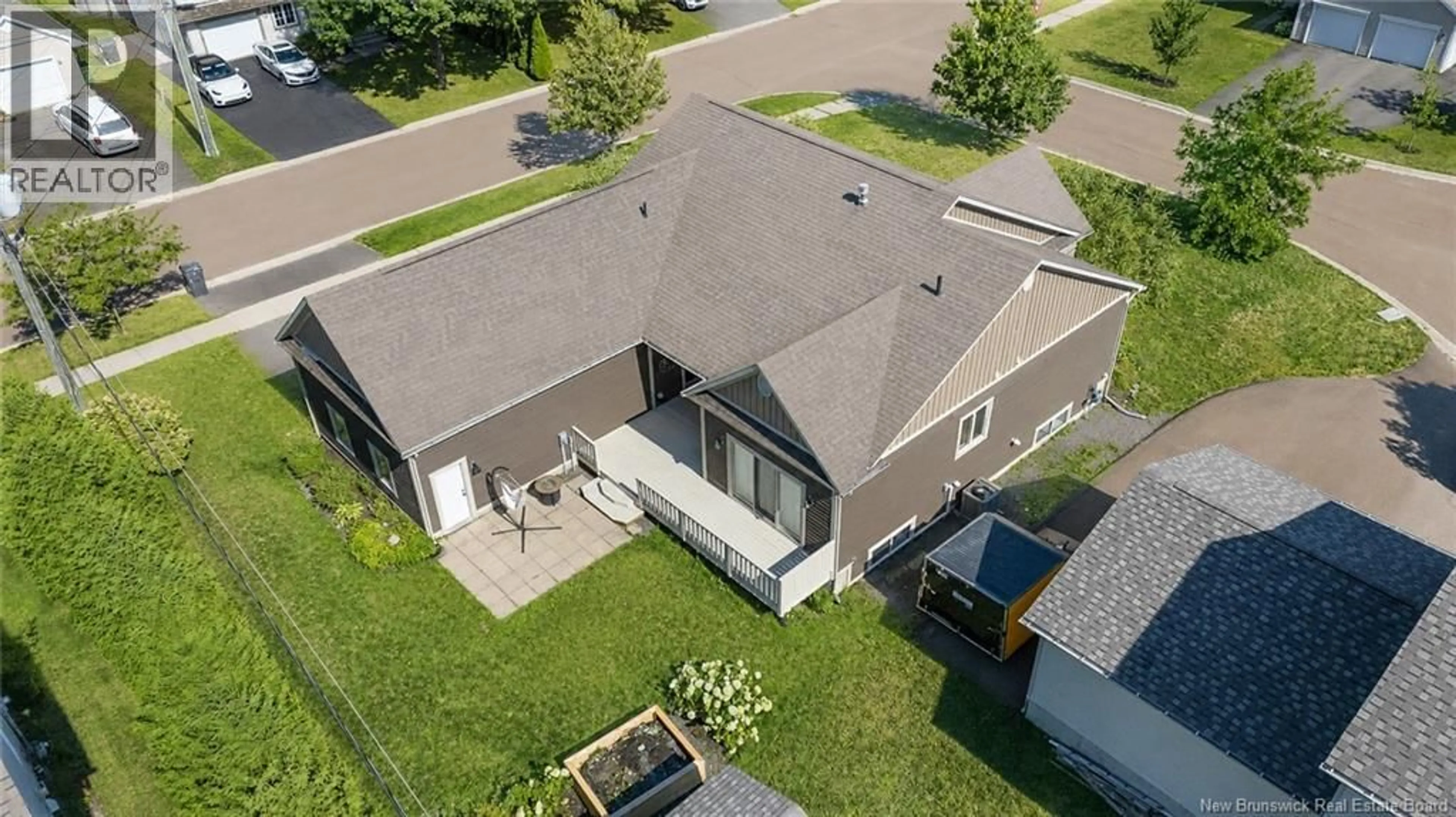 A pic from outside/outdoor area/front of a property/back of a property/a pic from drone, street for 6 MCNALLY COURT, Fredericton New Brunswick E3B9Y3