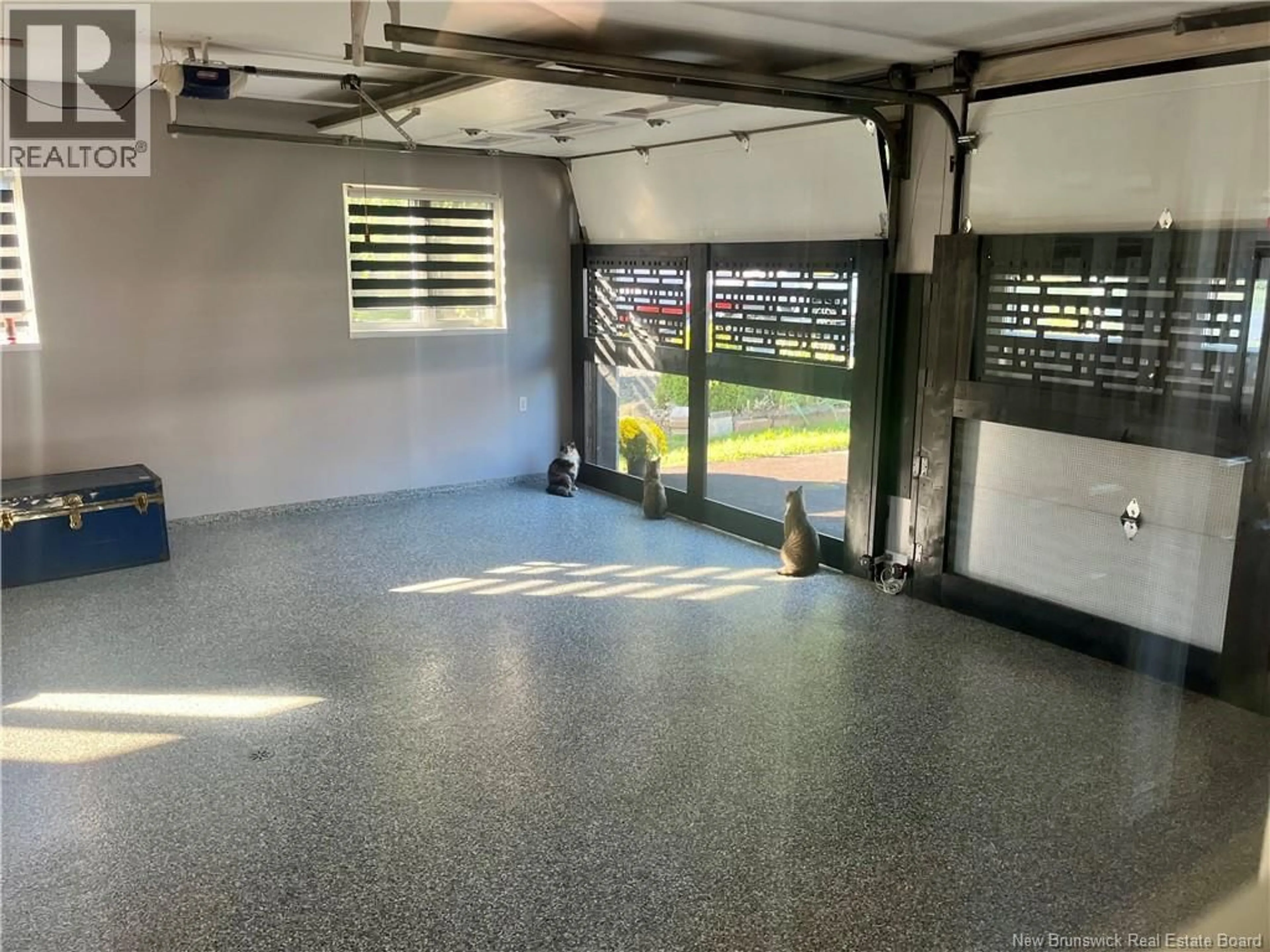 Indoor garage for 107 TAYLOR, Dalhousie New Brunswick E8C2N3