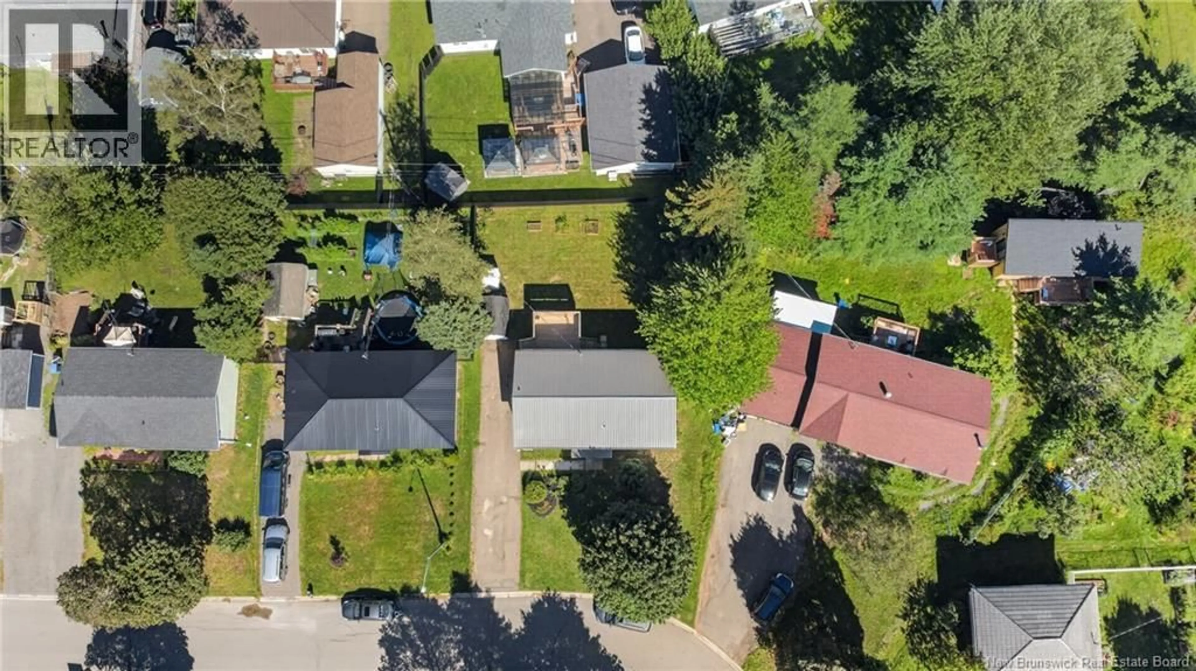 A pic from outside/outdoor area/front of a property/back of a property/a pic from drone, street for 22 PEMBROKE CRESCENT, Riverview New Brunswick E1B3Z8