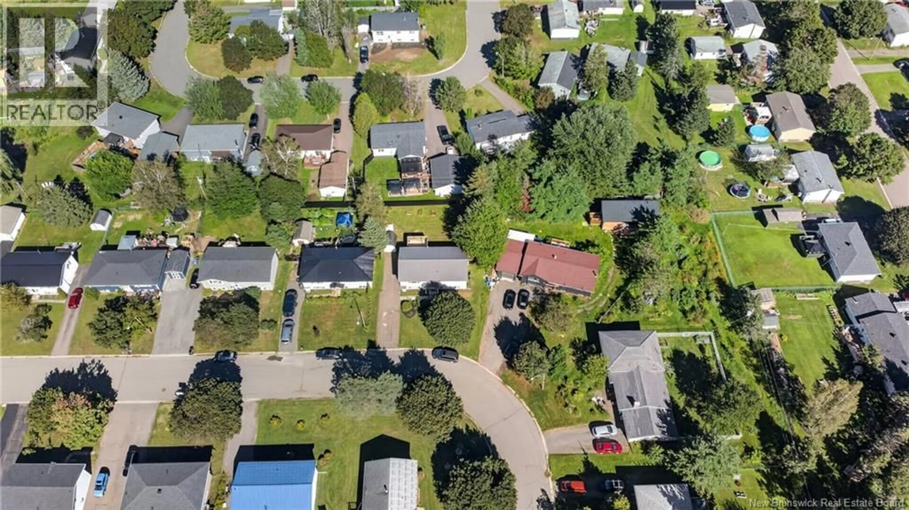 A pic from outside/outdoor area/front of a property/back of a property/a pic from drone, street for 22 PEMBROKE CRESCENT, Riverview New Brunswick E1B3Z8