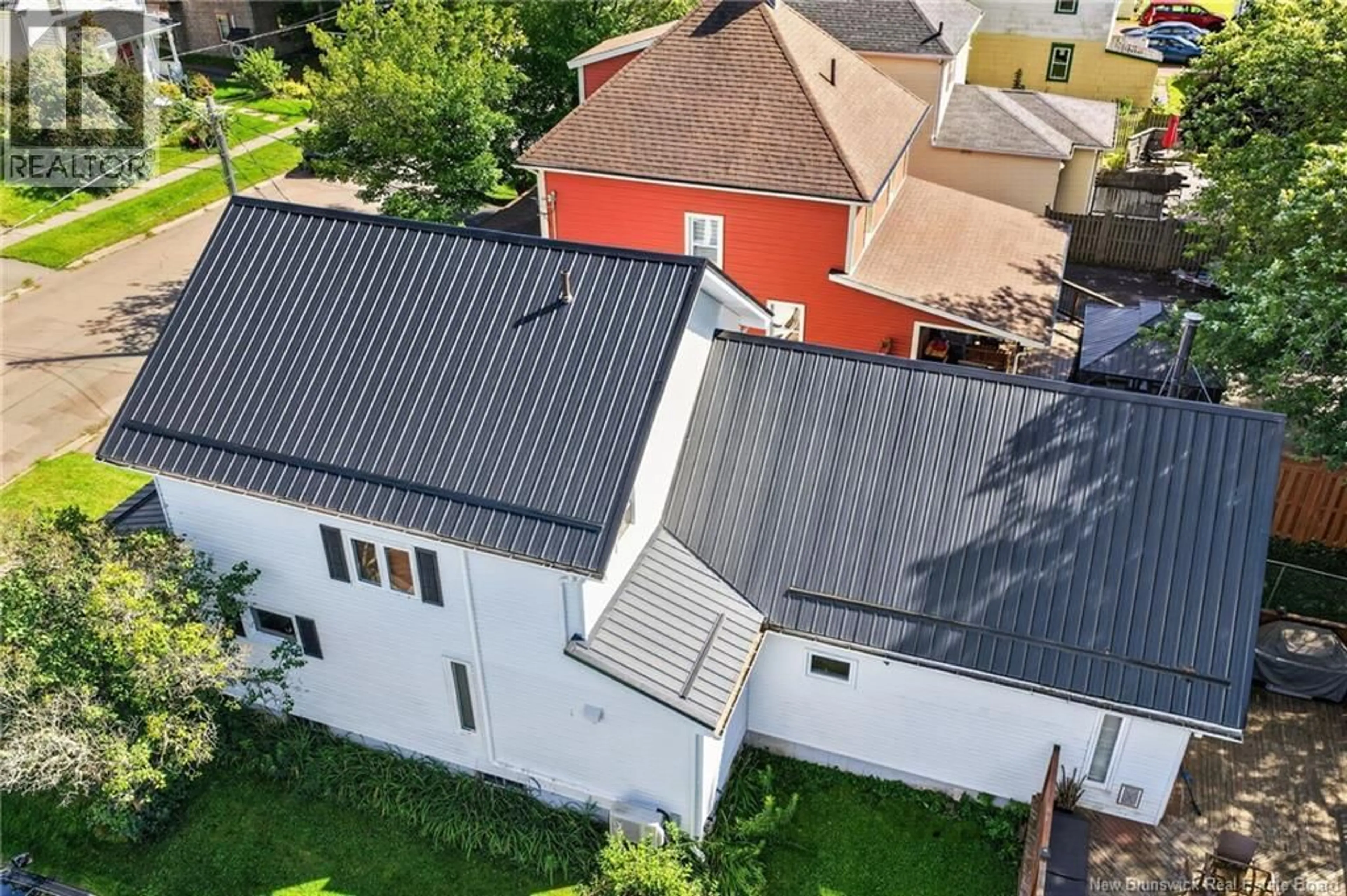 A pic from outside/outdoor area/front of a property/back of a property/a pic from drone, building for 66 BROADWAY STREET, Moncton New Brunswick E1A3Y2