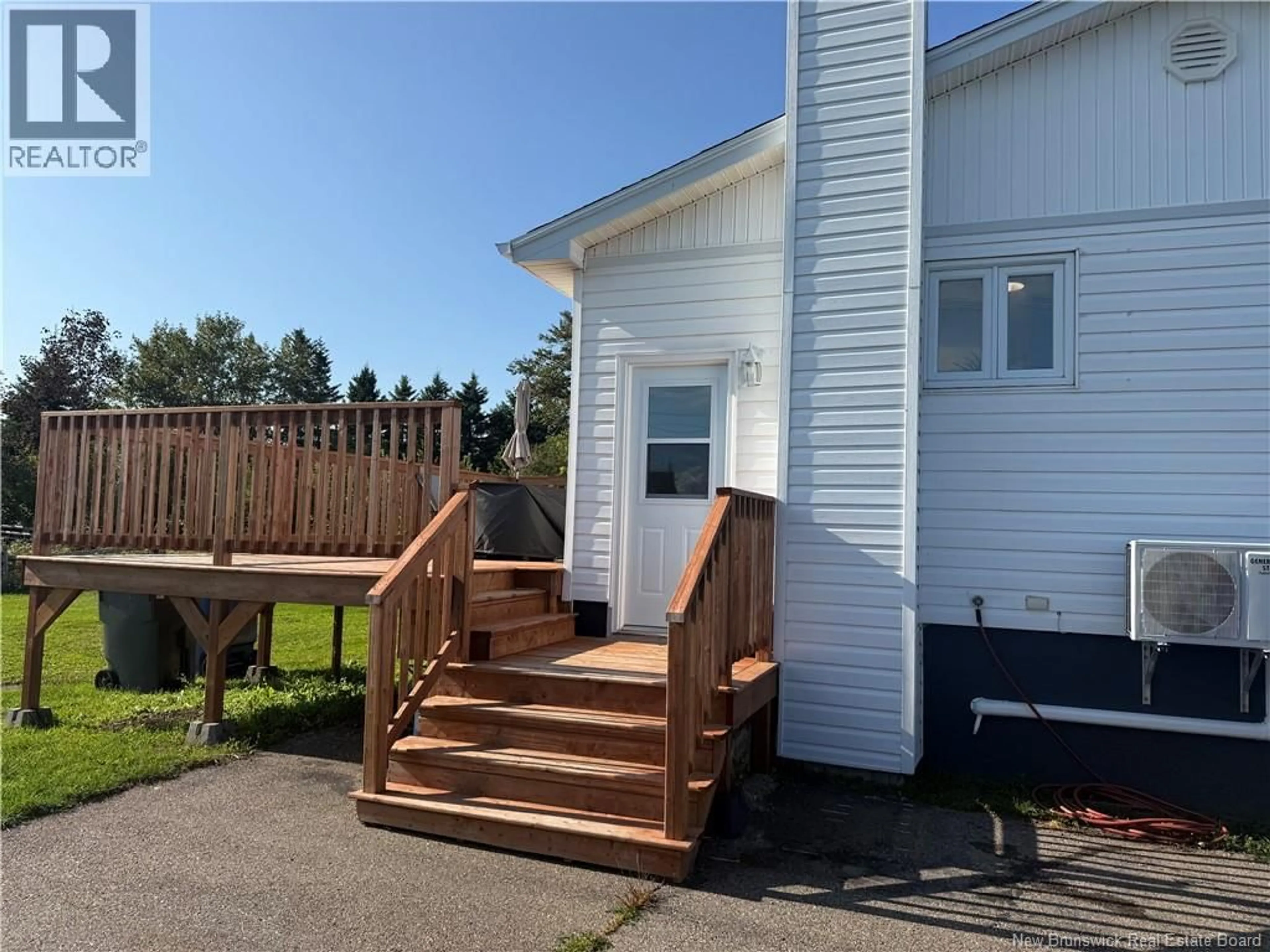 Home with vinyl exterior material, unknown for 1010 ROUTE 134, Petit-Rocher New Brunswick E8J1A1