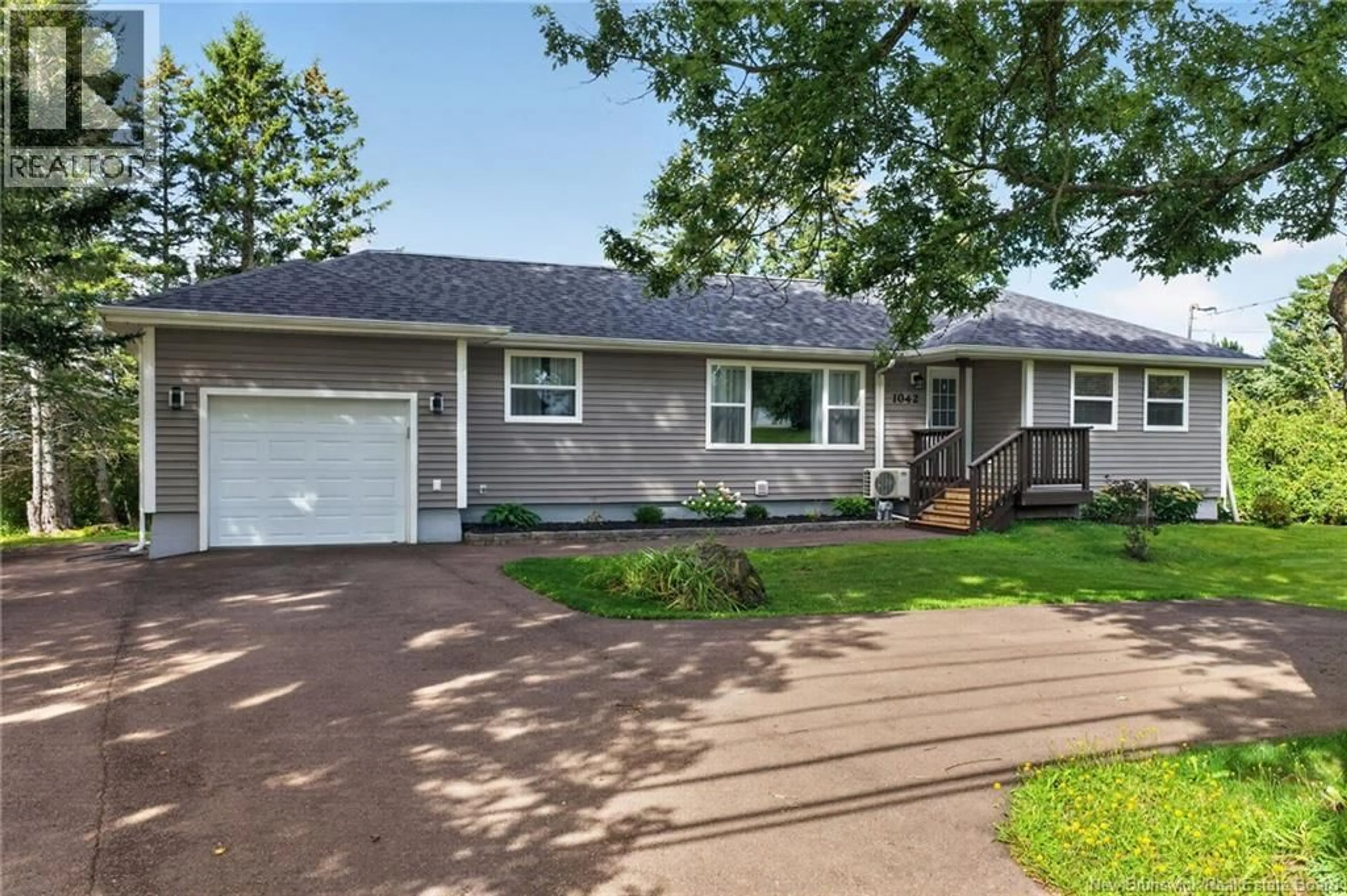 Home with vinyl exterior material, street for 1042 ELMWOOD DRIVE, Moncton New Brunswick E1H2G9