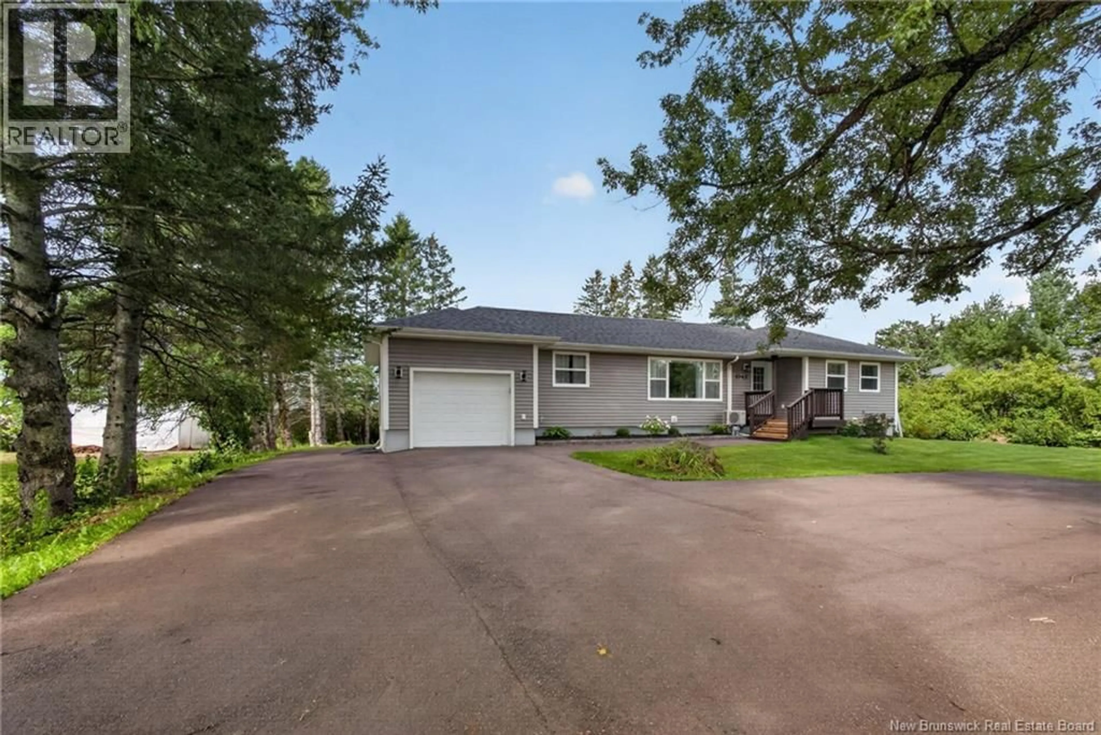 Unknown for 1042 ELMWOOD DRIVE, Moncton New Brunswick E1H2G9