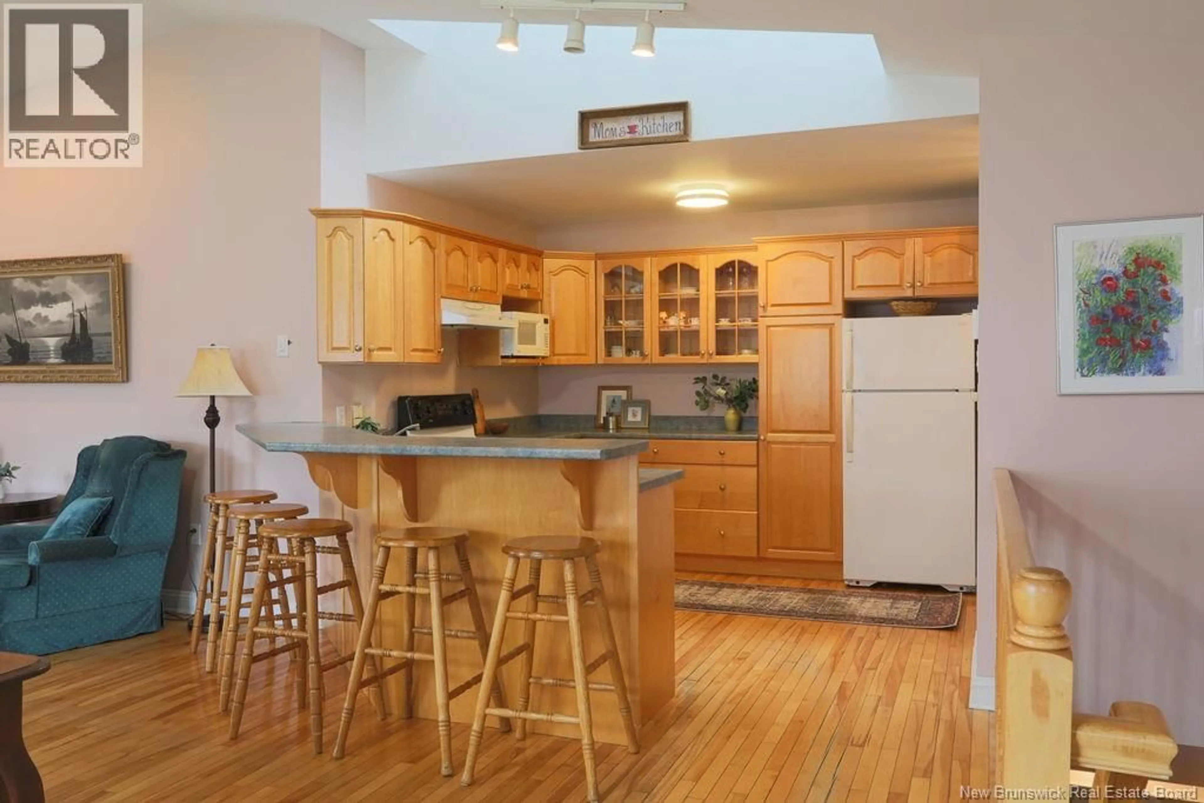 Standard kitchen, wood/laminate floor for 12 WINDERMERE COURT, Rothesay New Brunswick E2E5Y4