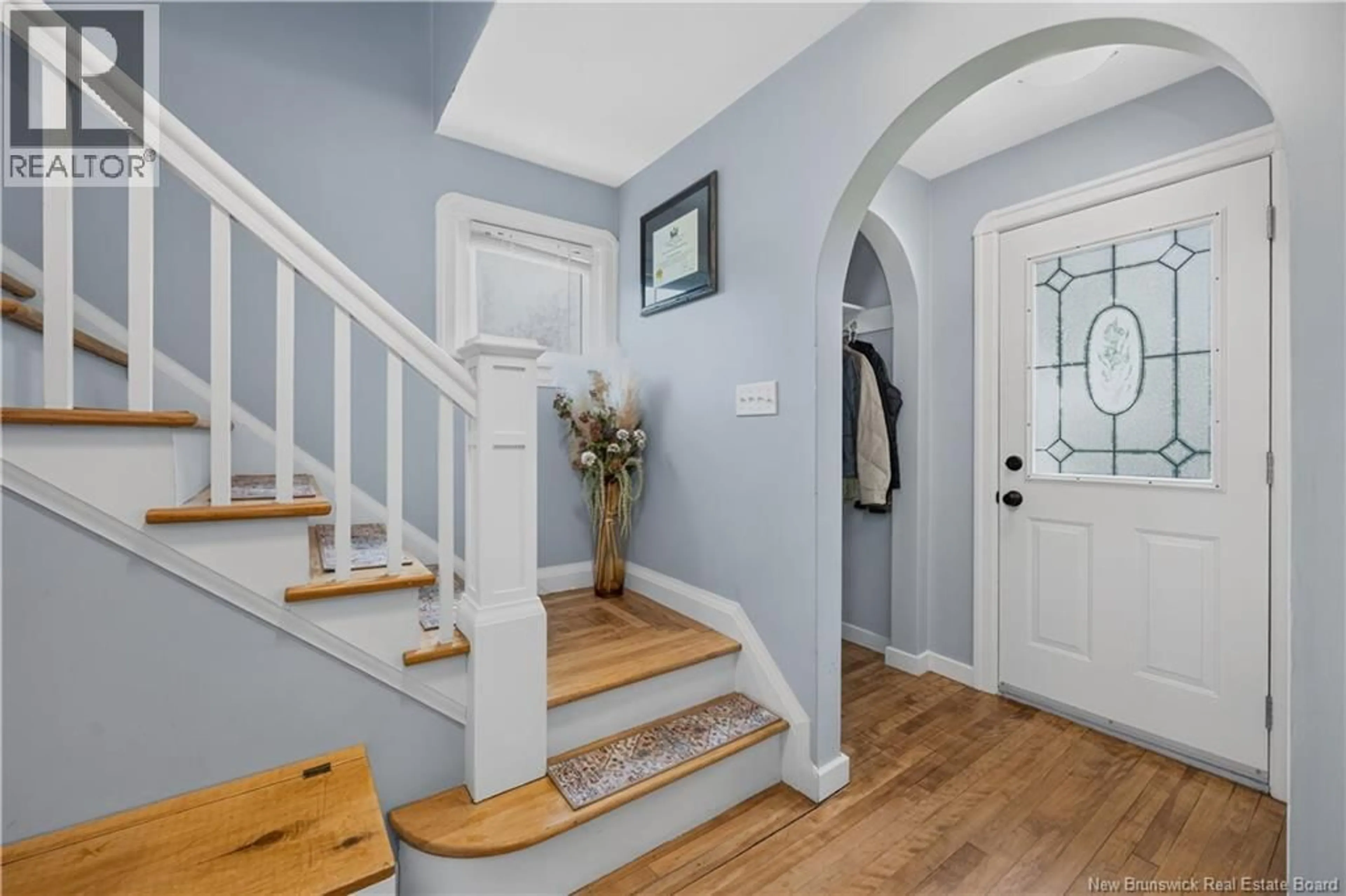 Indoor entryway for 76 RENFREW, Petitcodiac New Brunswick E4Z4S9