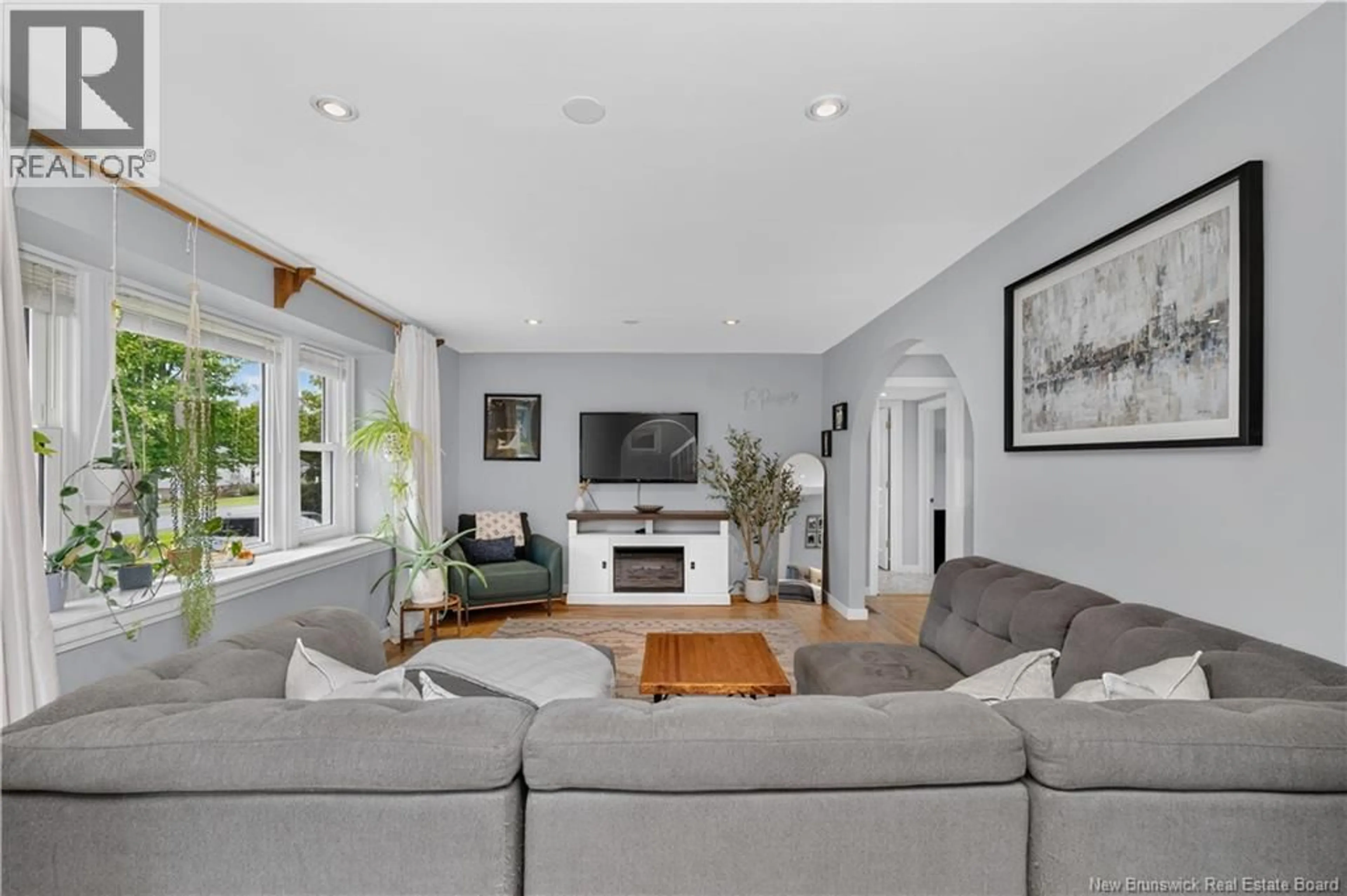 Living room with furniture, unknown for 76 RENFREW, Petitcodiac New Brunswick E4Z4S9