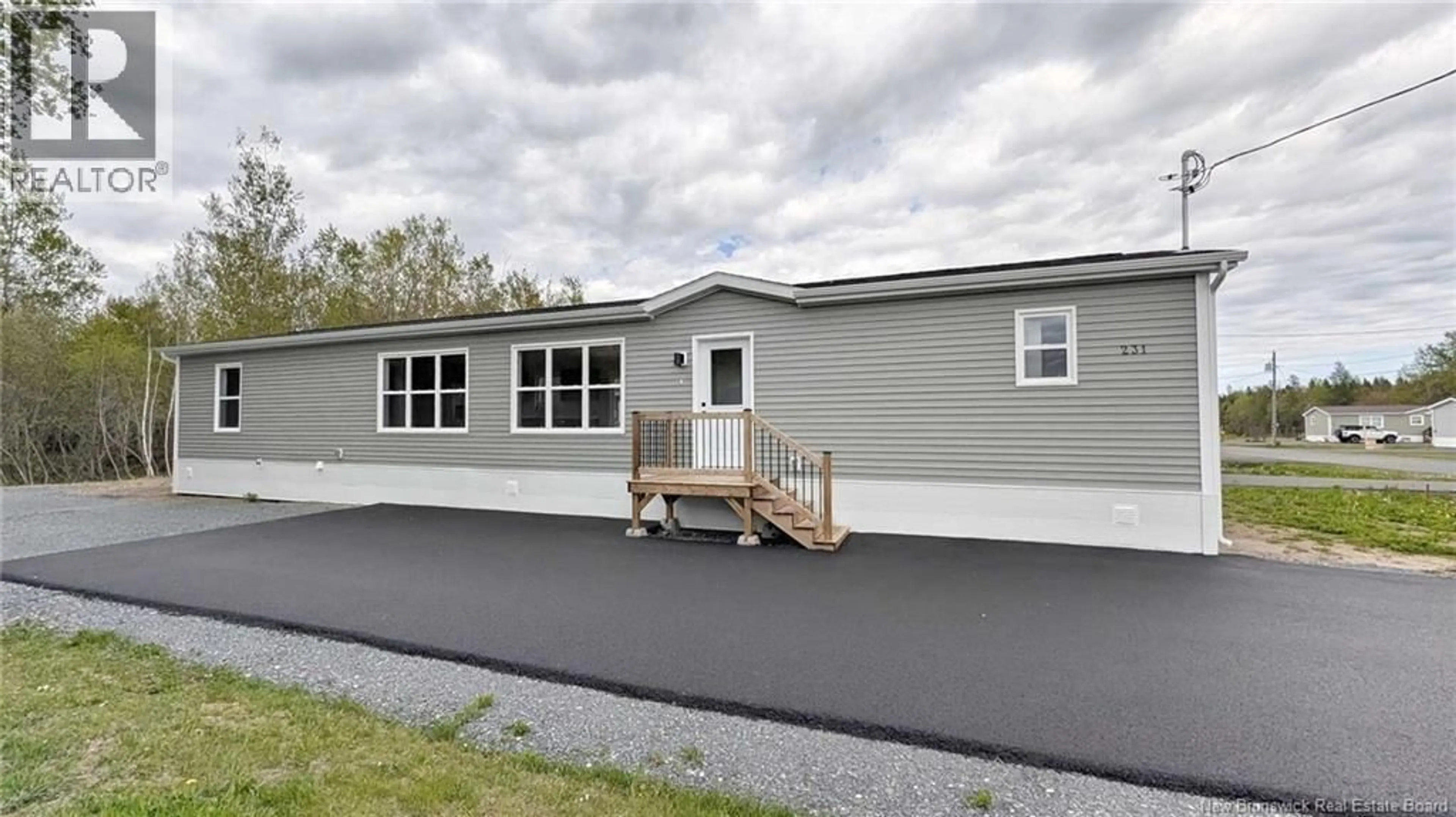 Home with vinyl exterior material, unknown for 231 RUE BELLA VISTA, Tracadie New Brunswick E1X4W1