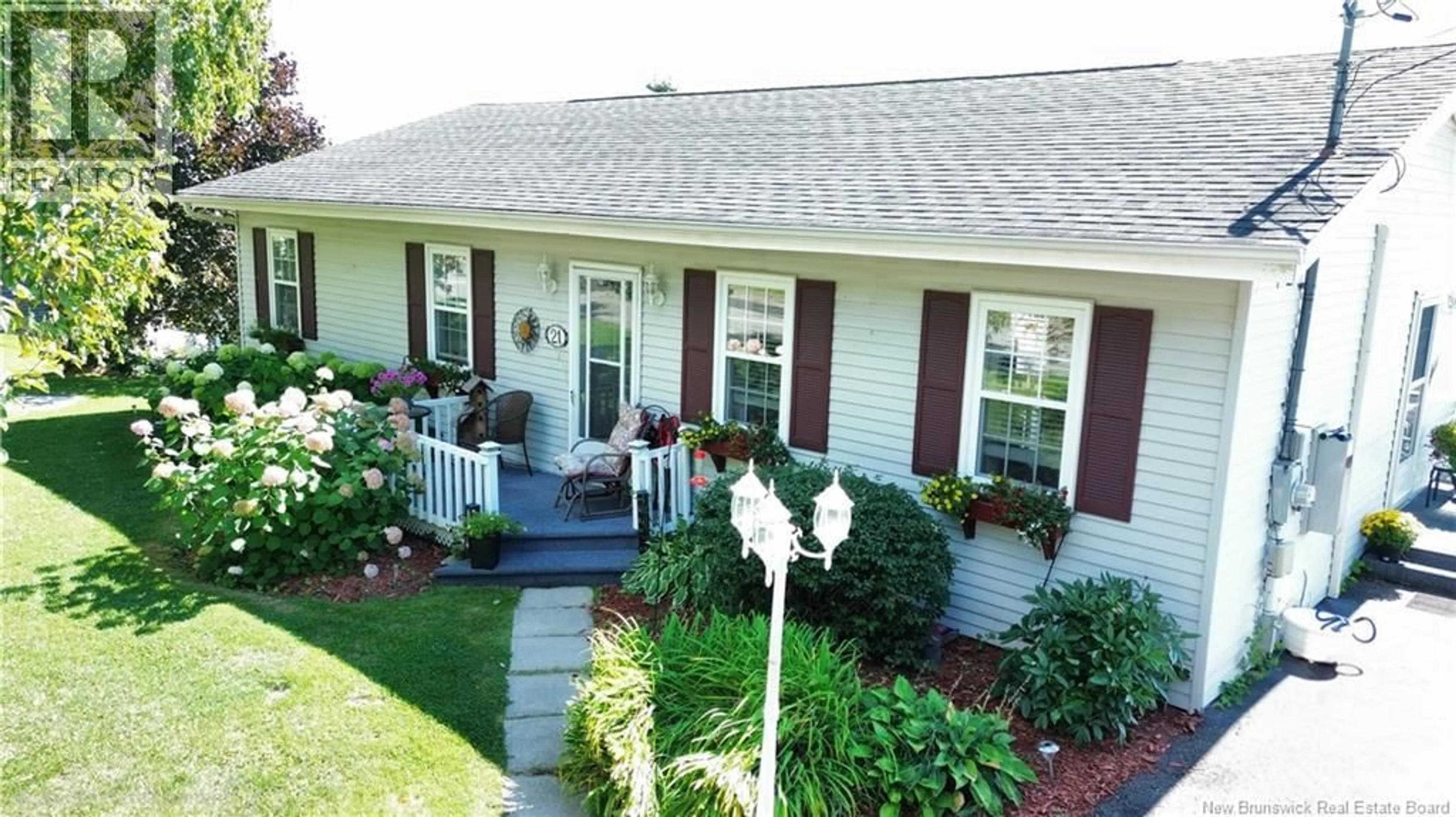 Home with vinyl exterior material, street for 21 BELAIR STREET, Grand Falls New Brunswick E3Y1A8