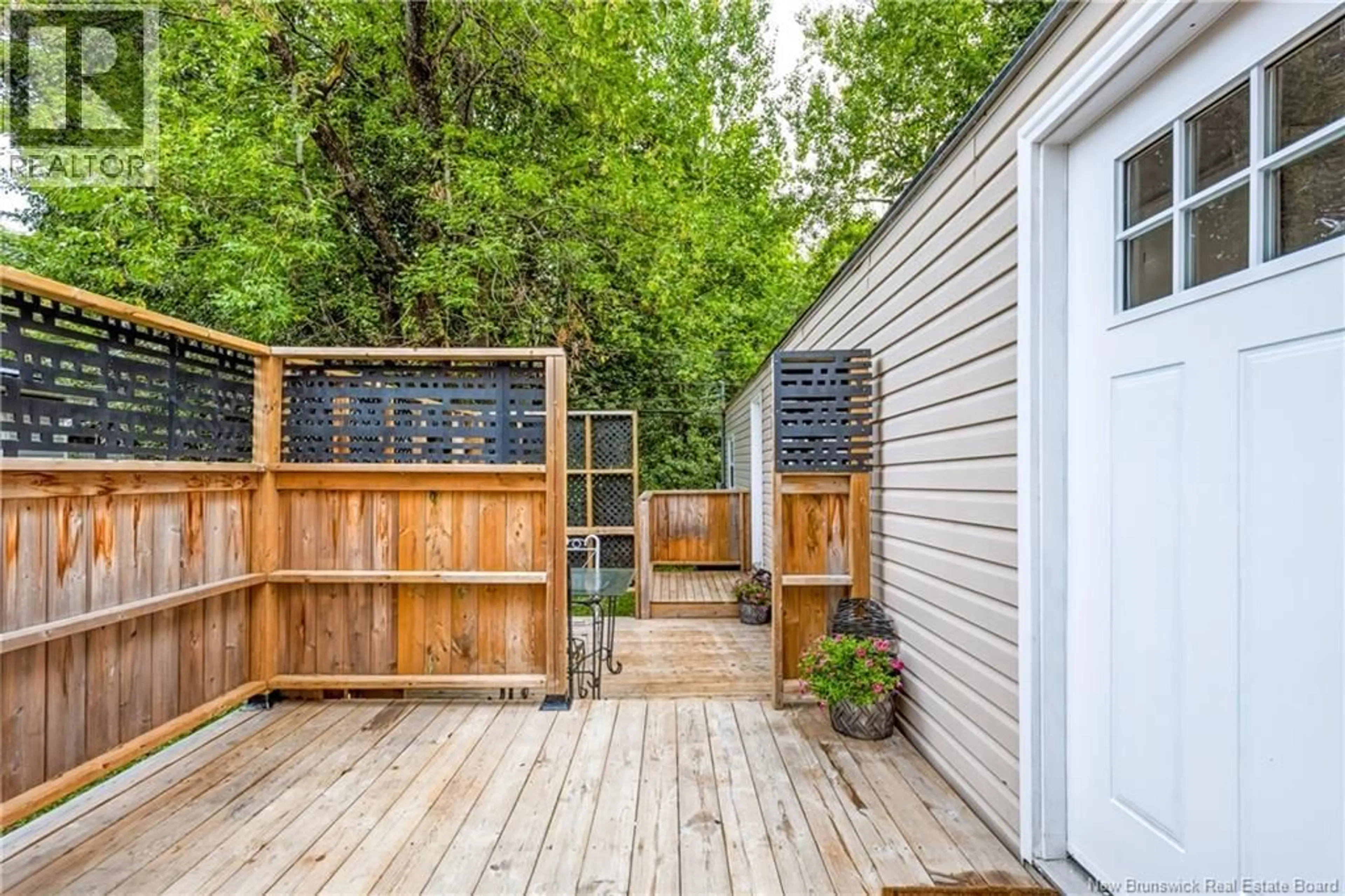 Patio, street for 138 MOORE STREET, Fredericton New Brunswick E3B8L7