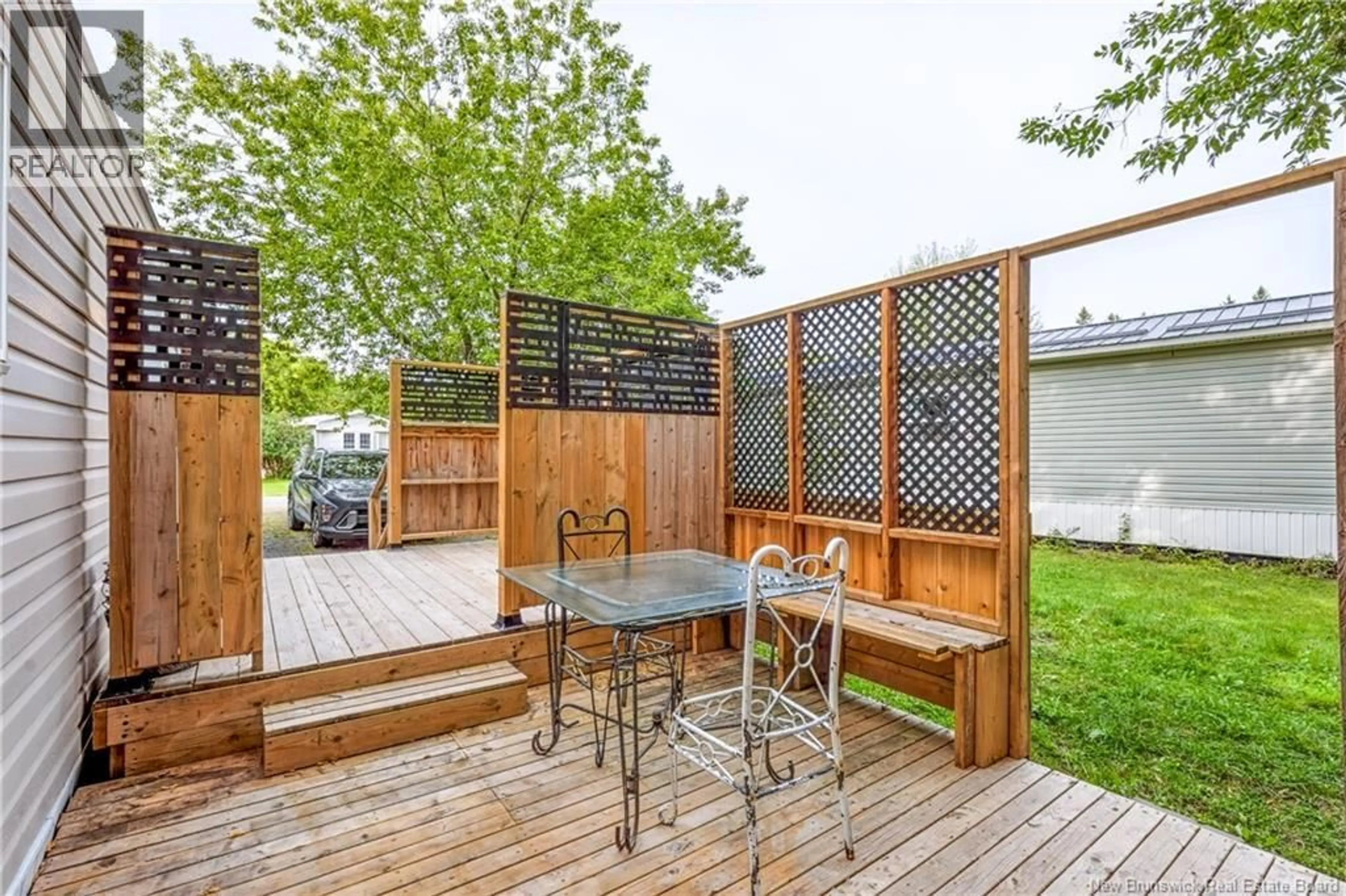 Patio, street for 138 MOORE STREET, Fredericton New Brunswick E3B8L7