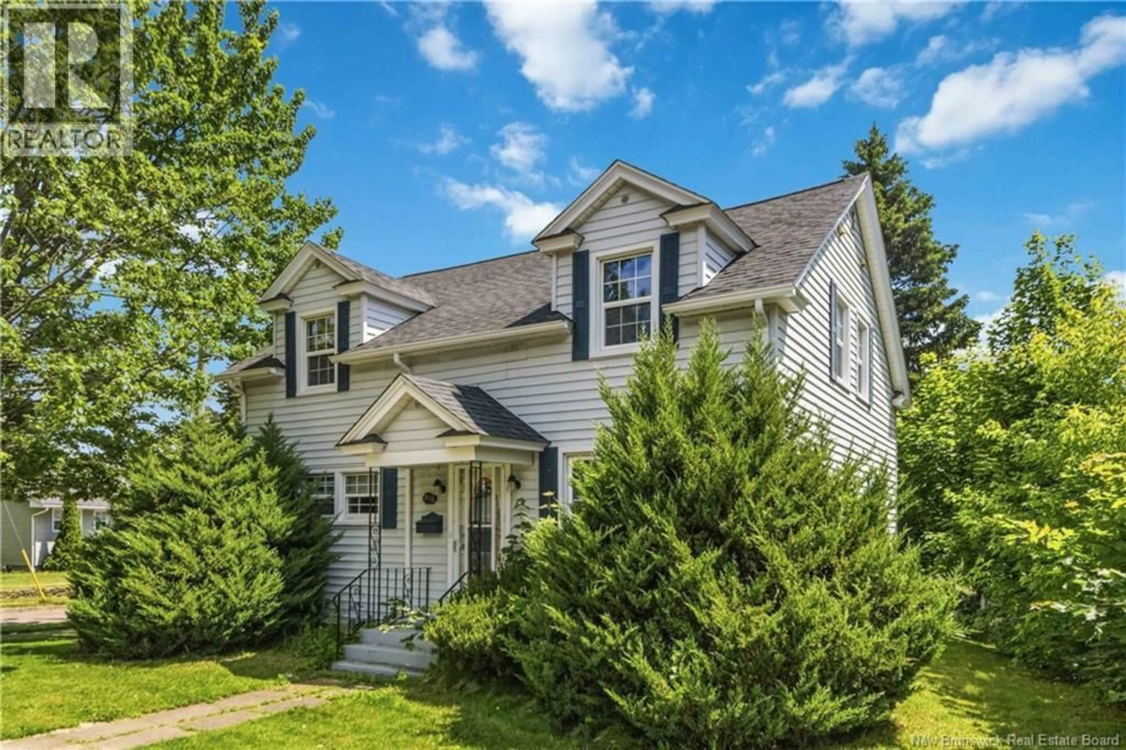 Home with vinyl exterior material, street for 209 BROADWAY STREET, Moncton New Brunswick E1A3Y3