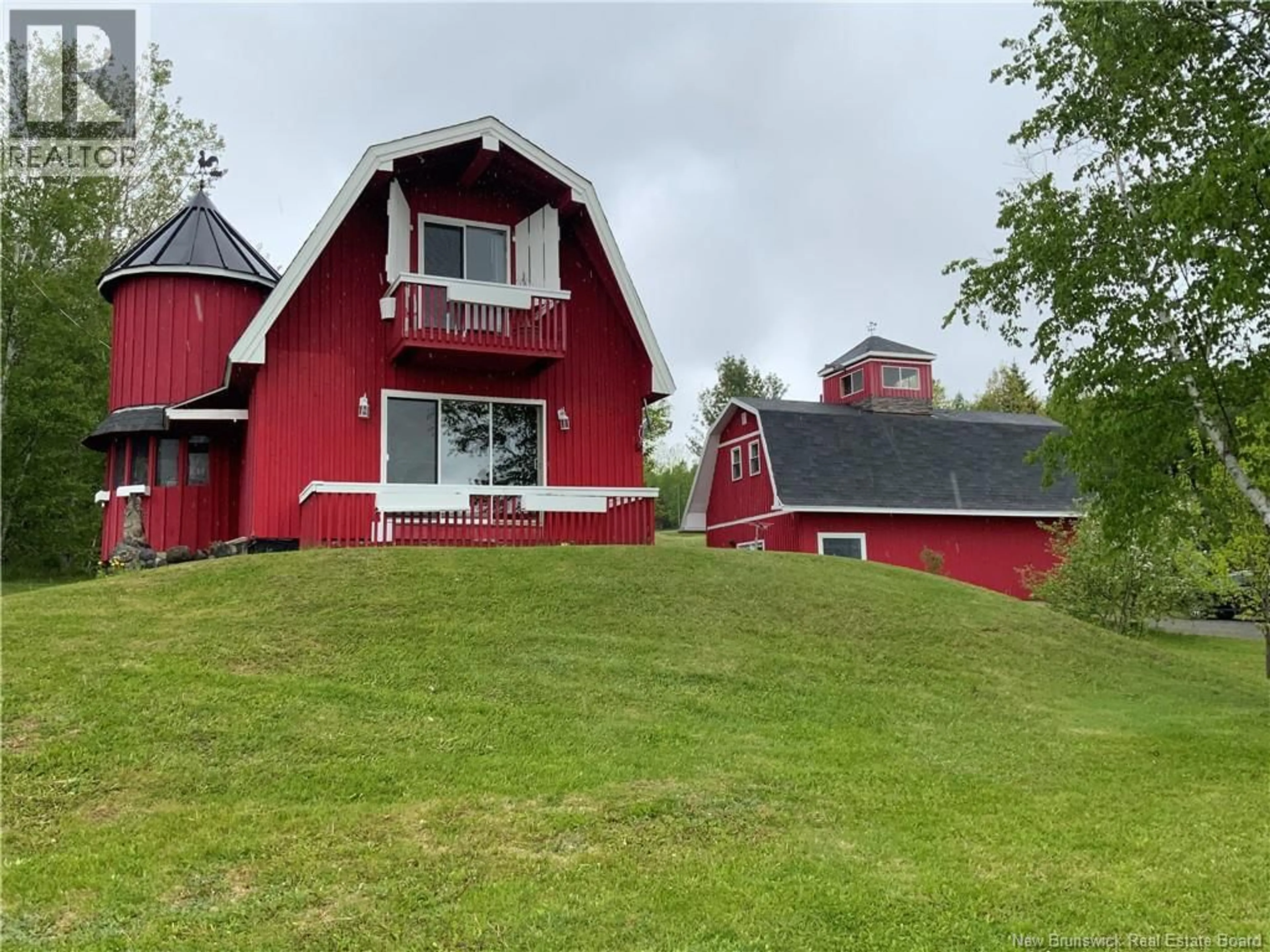 A pic from outside/outdoor area/front of a property/back of a property/a pic from drone, mountain view for 22 ROSEWOOD DRIVE, Grafton New Brunswick E7N1P4