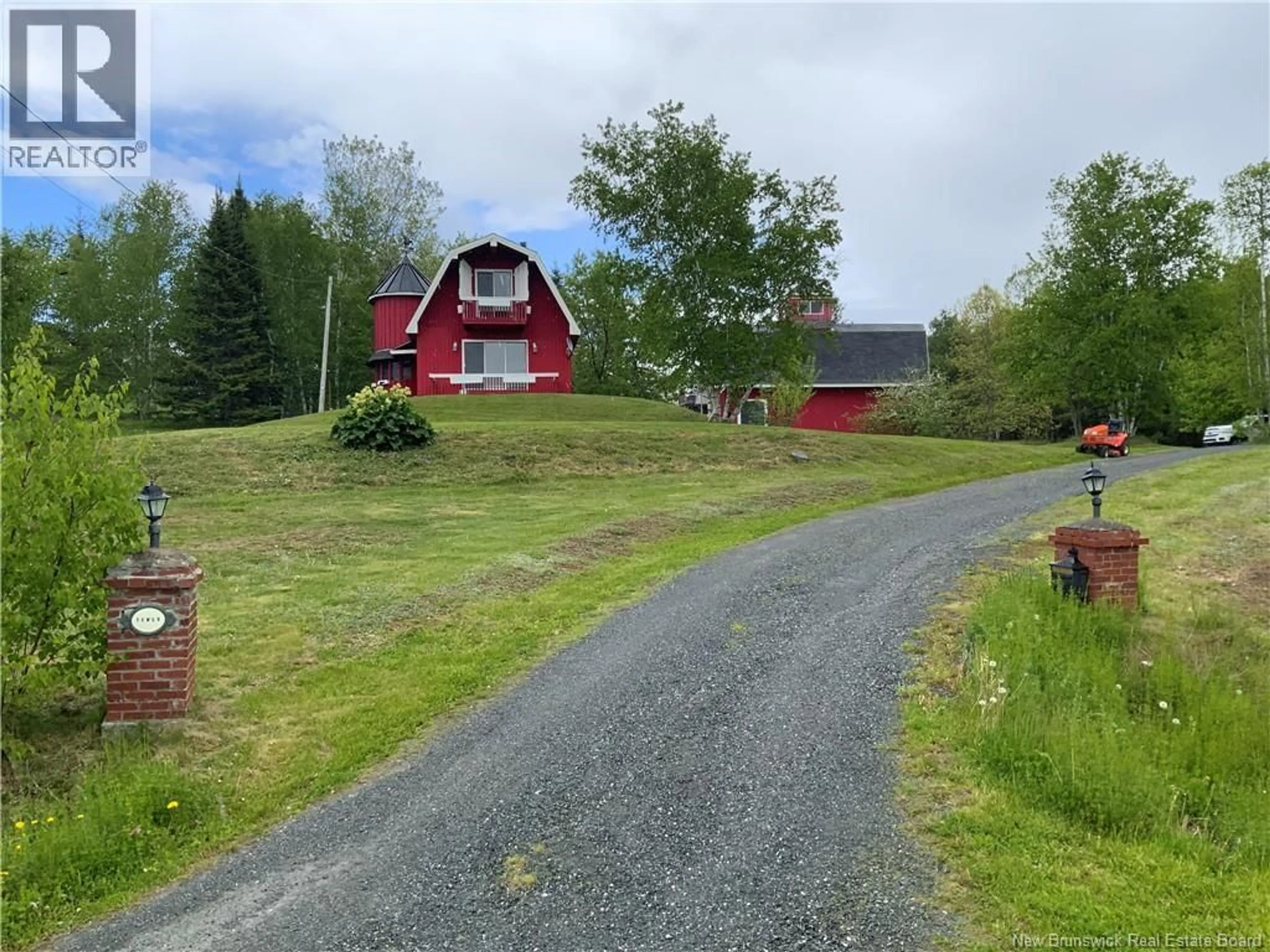 A pic from outside/outdoor area/front of a property/back of a property/a pic from drone, mountain view for 22 ROSEWOOD DRIVE, Grafton New Brunswick E7N1P4