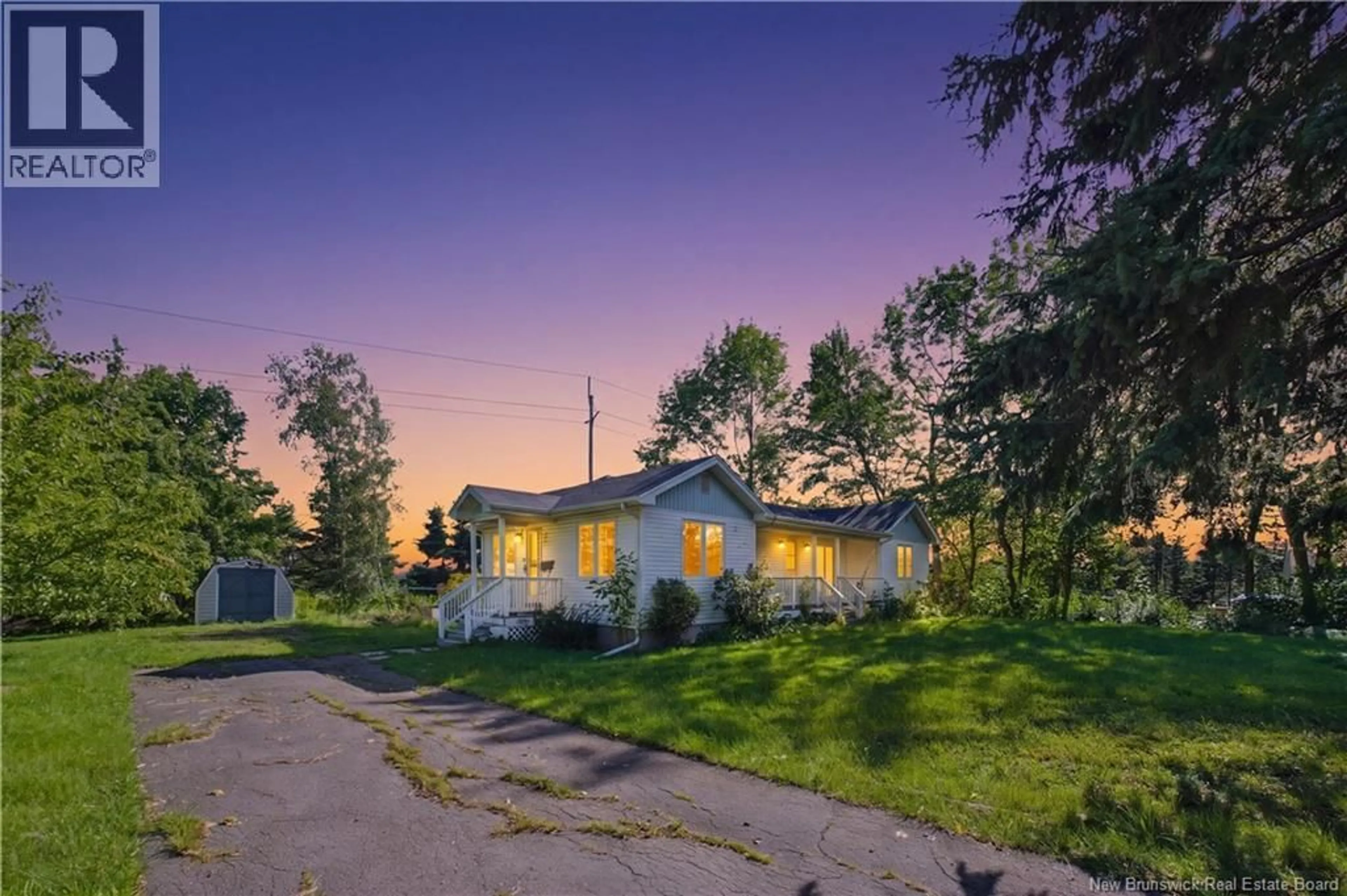 A pic from outside/outdoor area/front of a property/back of a property/a pic from drone, street for 318 HIGHLANDVIEW ROAD, Moncton New Brunswick E1A2L3