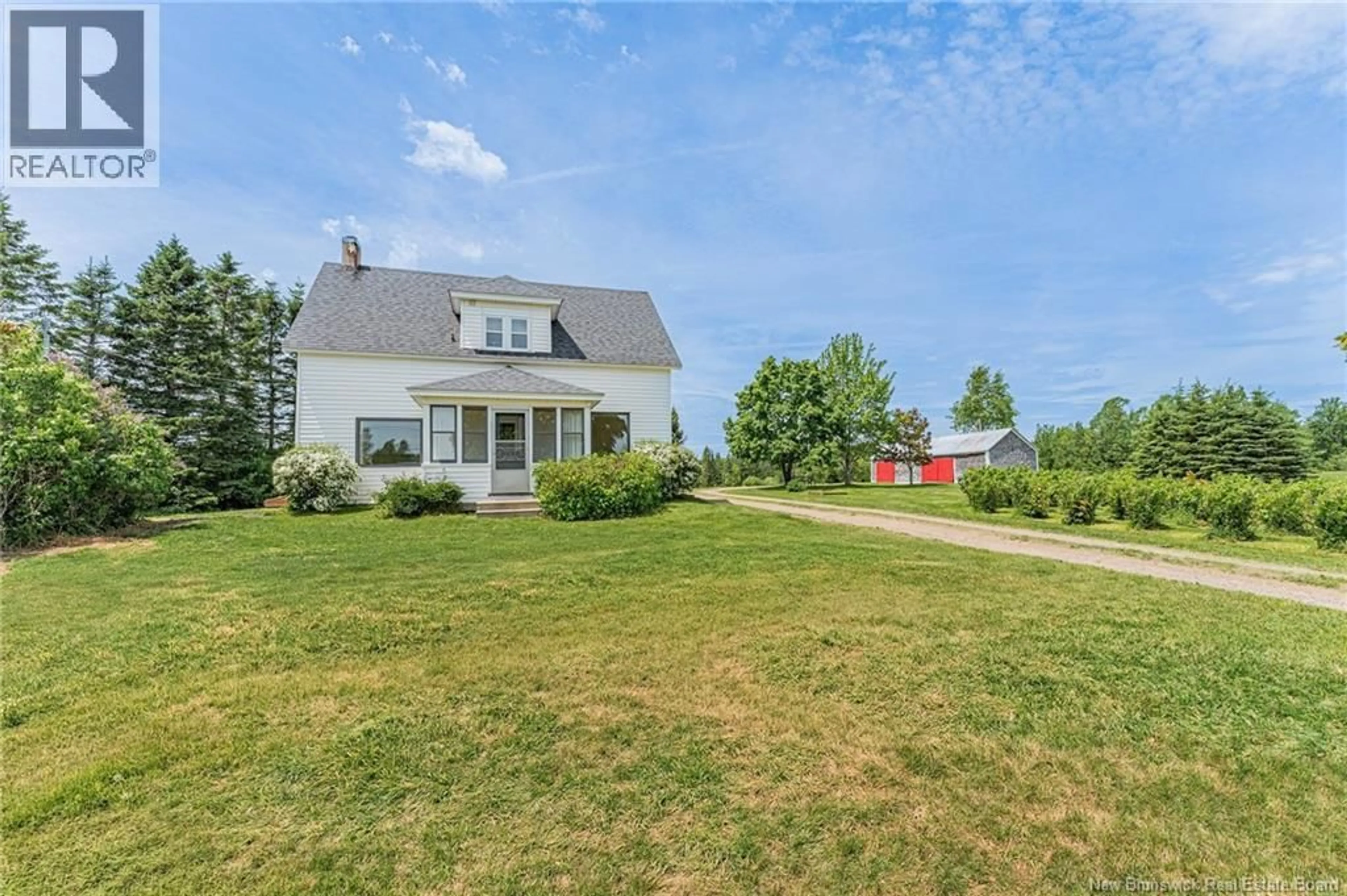 A pic from outside/outdoor area/front of a property/back of a property/a pic from drone, unknown for 2118 ROUTE 3, Harvey New Brunswick E6K3W9