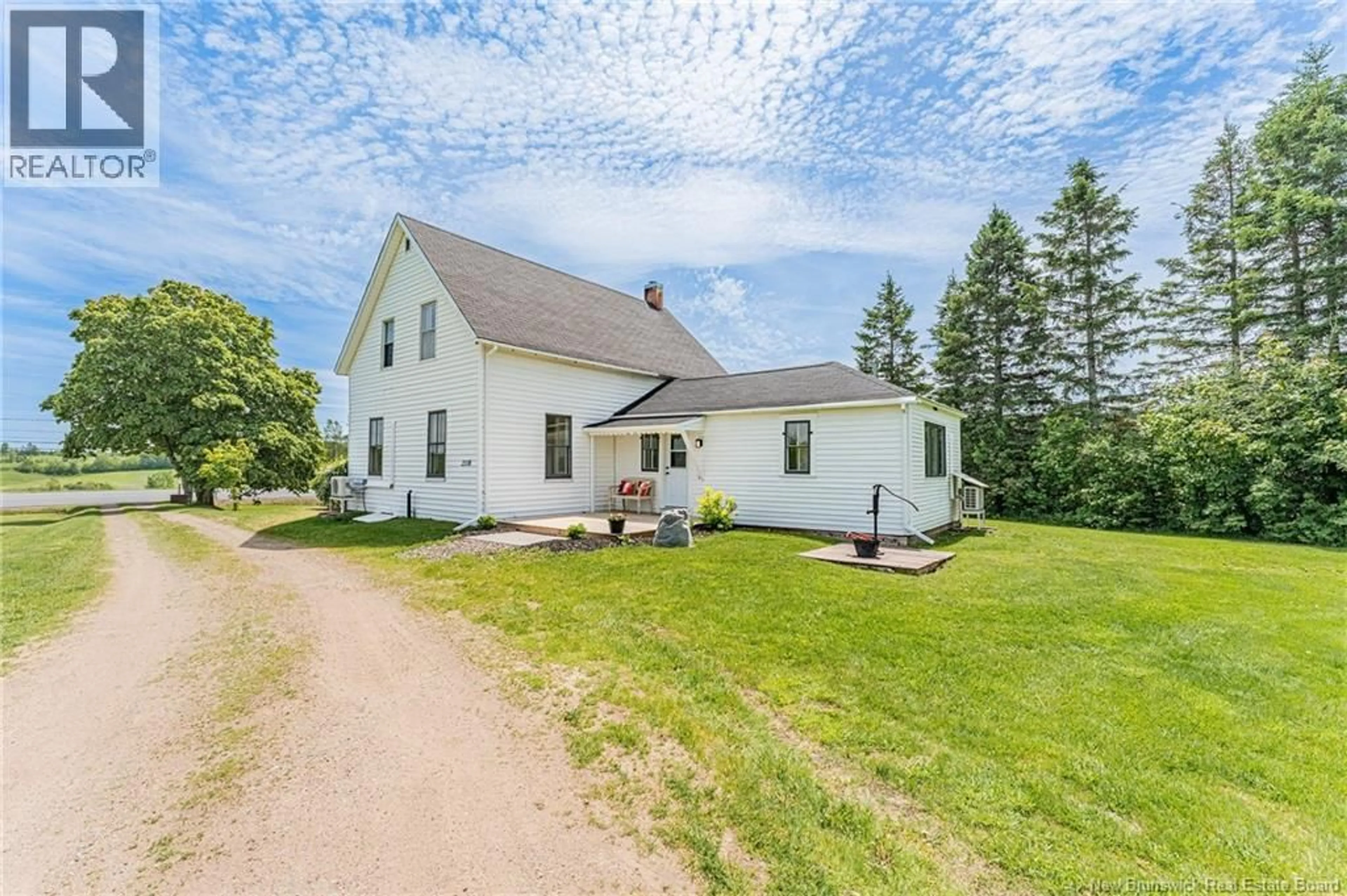 A pic from outside/outdoor area/front of a property/back of a property/a pic from drone, building for 2118 ROUTE 3, Harvey New Brunswick E6K3W9