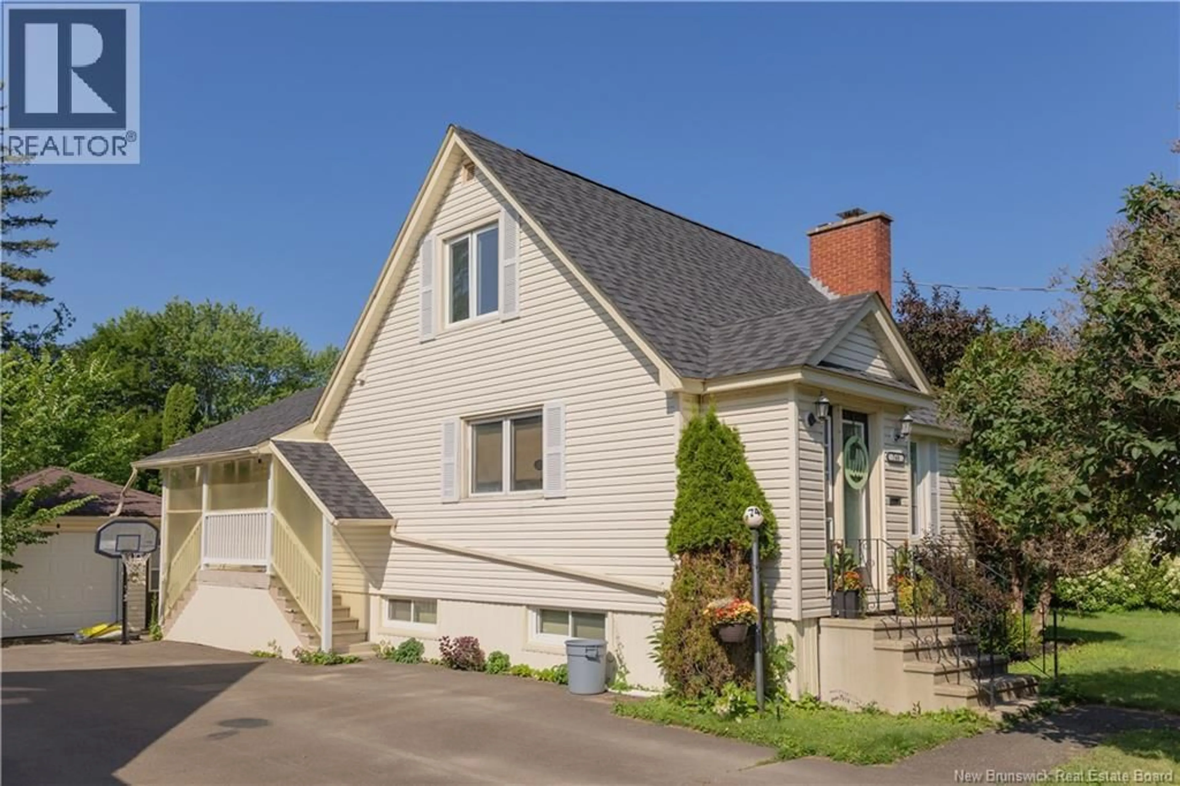 Home with vinyl exterior material, street for 748 ATHLONE STREET, Fredericton New Brunswick E3A3A9